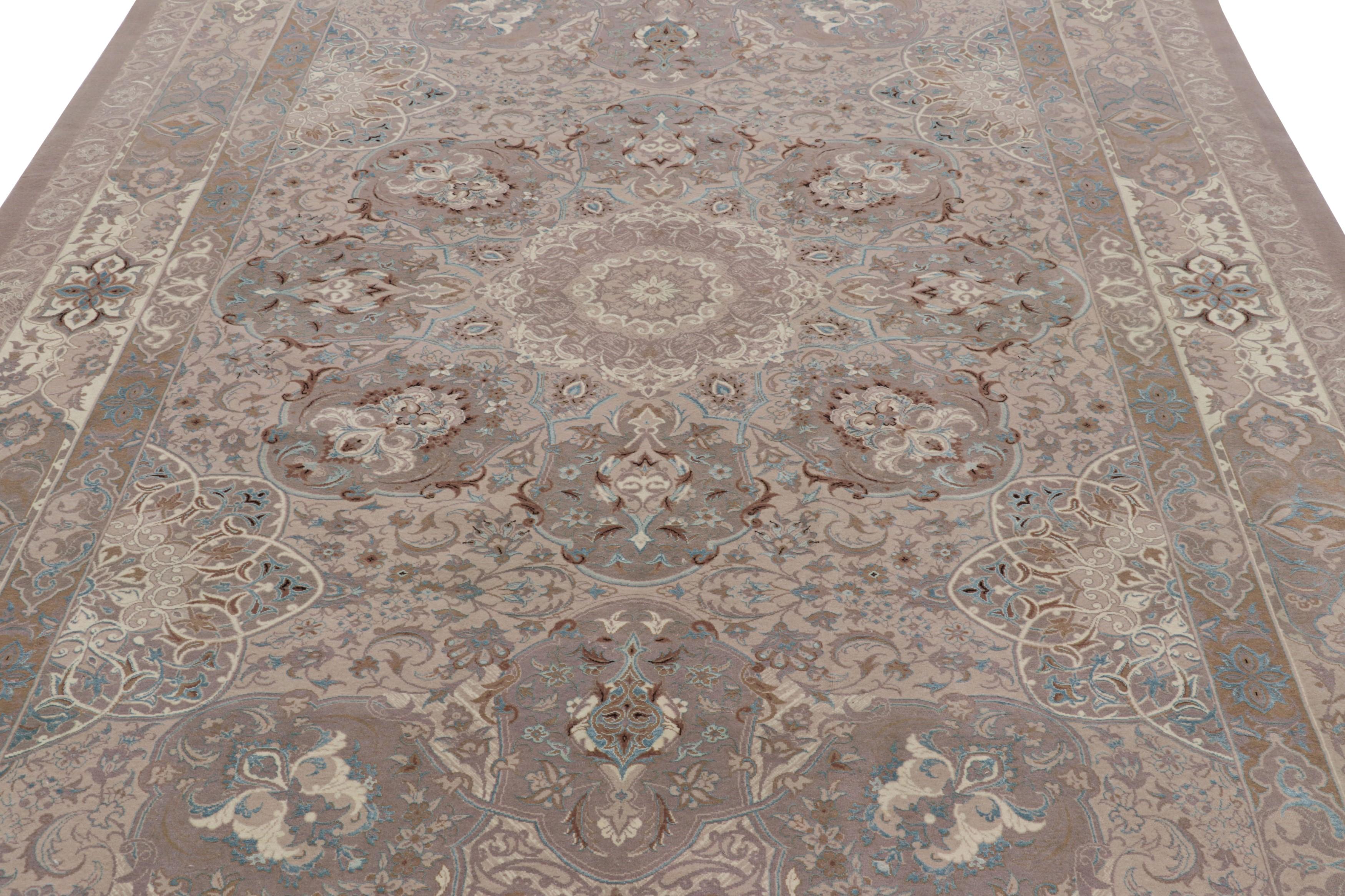 Dieser 7x10 große Teppich stellt eine neue, kühne Linie der Modern Classics Collection'S von Rug & Kilim dar - eine Serie zeitgenössischer Teppiche von einem der talentiertesten Ateliers und Designer des Handwerks, die aus handgeknüpfter Naturseide
