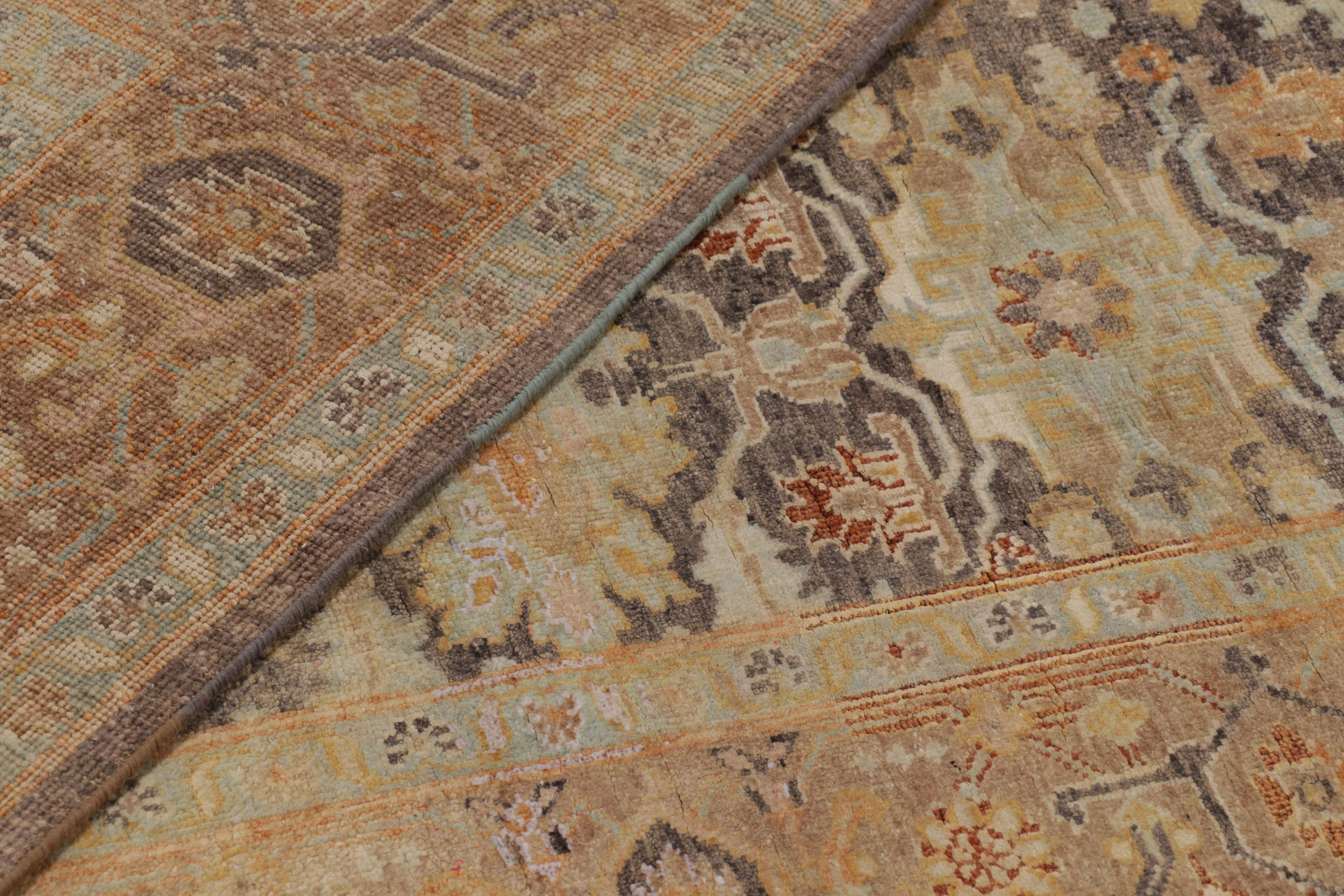 Tappeto Modern Classics di Rug & Kilim in marrone antico, oro e blu polveroso a fiori in vendita 2