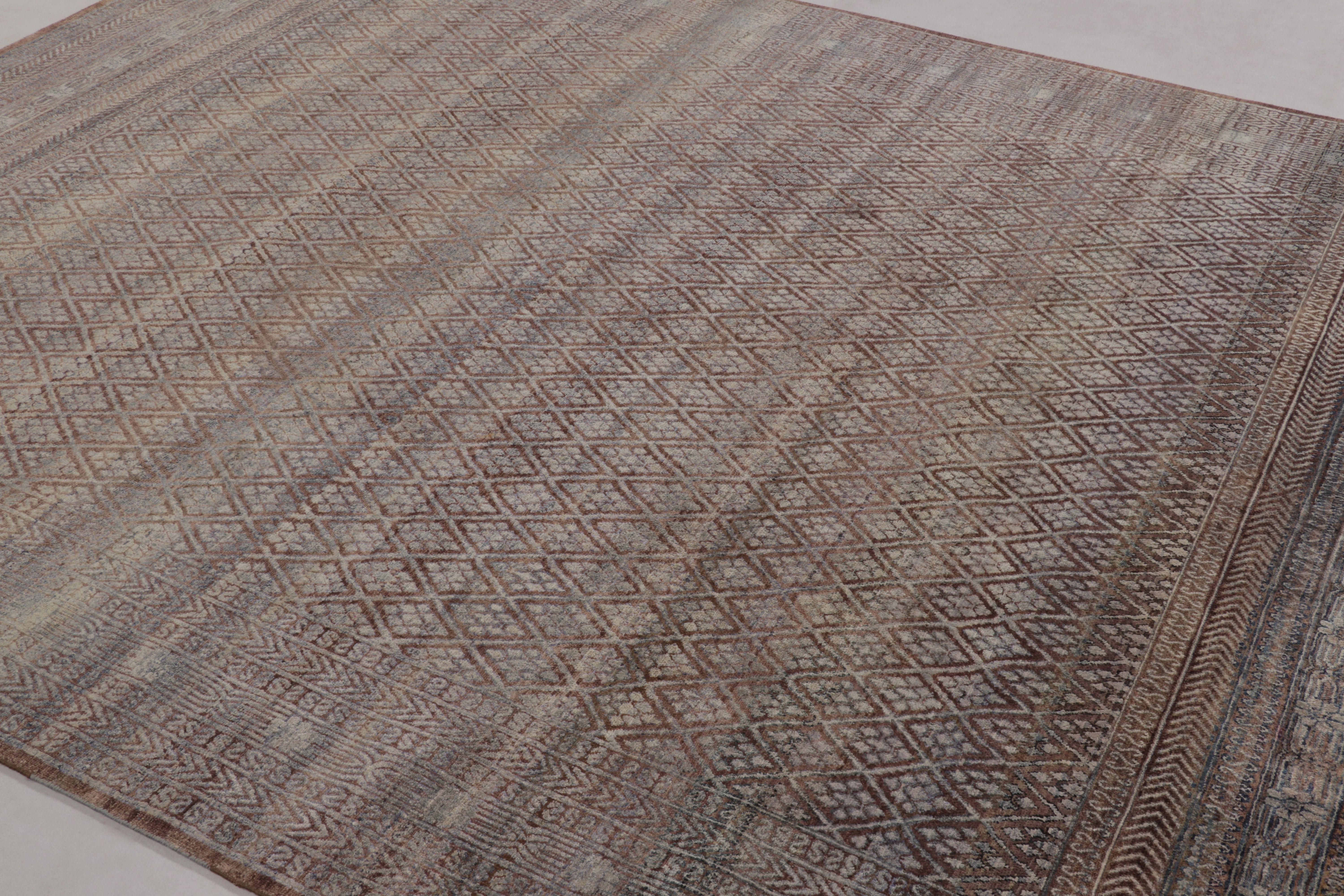 Contemporary Rug & Kilim's Modern Classics Rug in Antique Mauve and Taupe Geometric Patterns For Sale