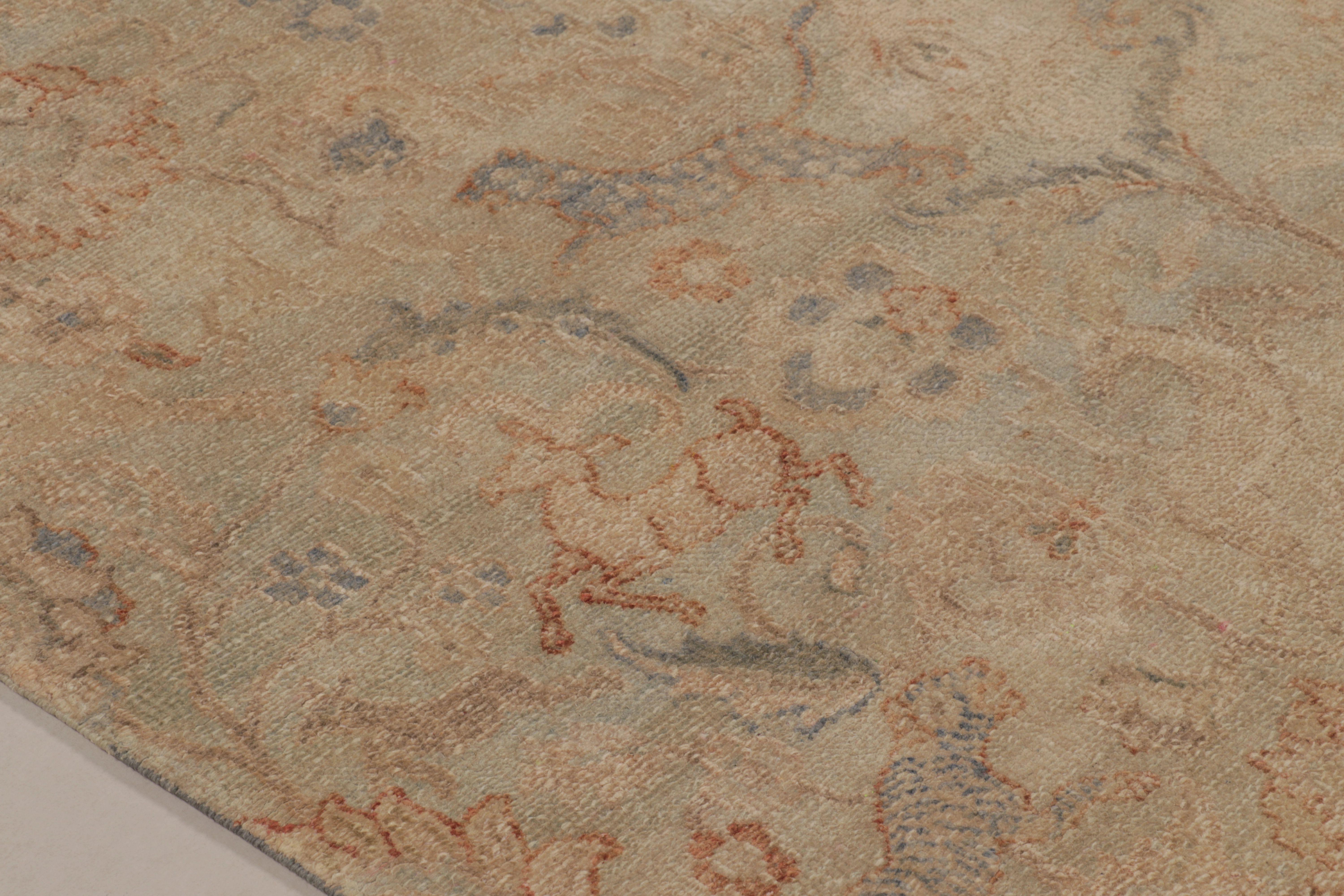 Rug & Kilim's Modern Classics Teppich in Beige und Grau mit floralem Allover-Muster im Zustand „Neu“ im Angebot in Long Island City, NY