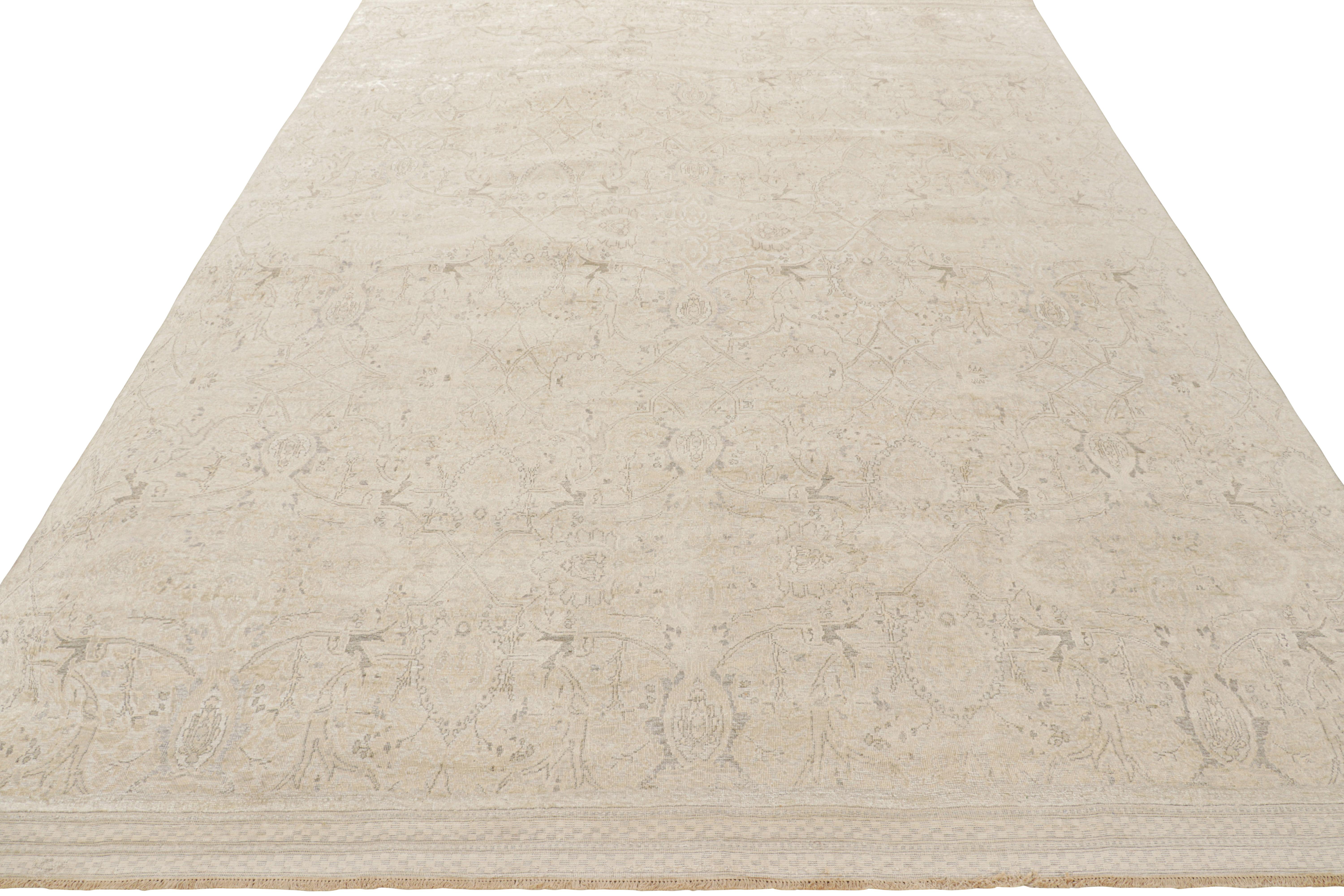 Rug & Kilim’s Modern Classics Rug in Beige-Brown with Geometric & Floral Pattern In New Condition For Sale In Long Island City, NY