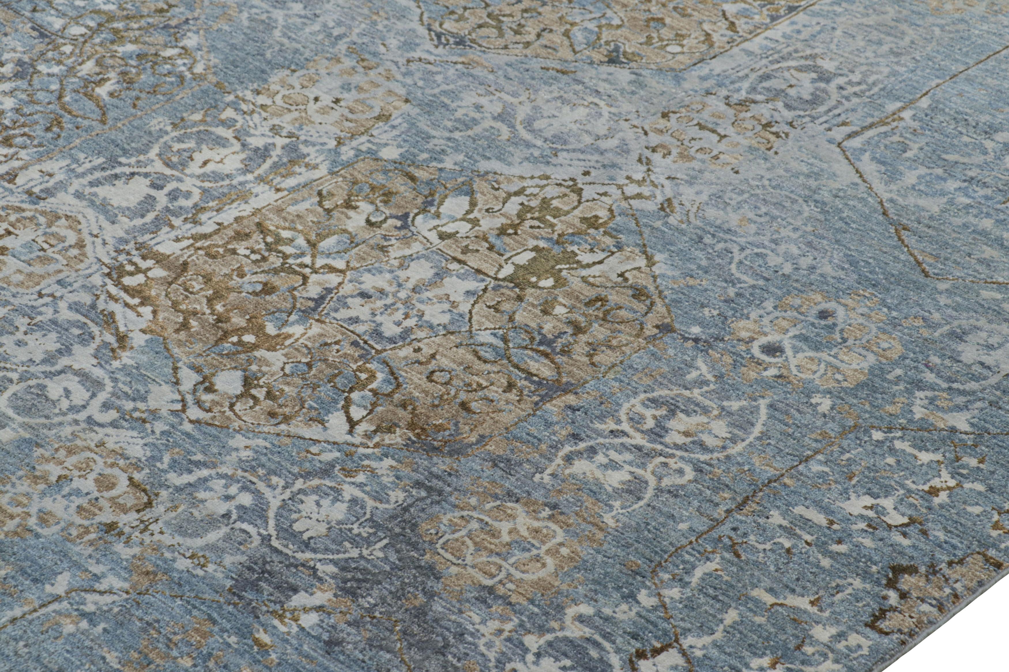 Pakistano Tappeto Modern Classics di Rug & Kilim in blu con medaglioni beige-marrone in vendita