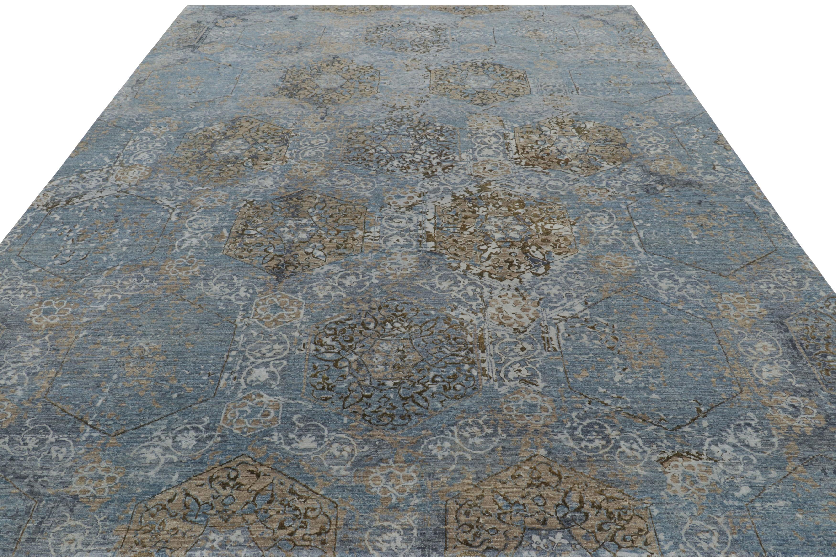 Annodato a mano Tappeto Modern Classics di Rug & Kilim in blu con medaglioni beige-marrone in vendita