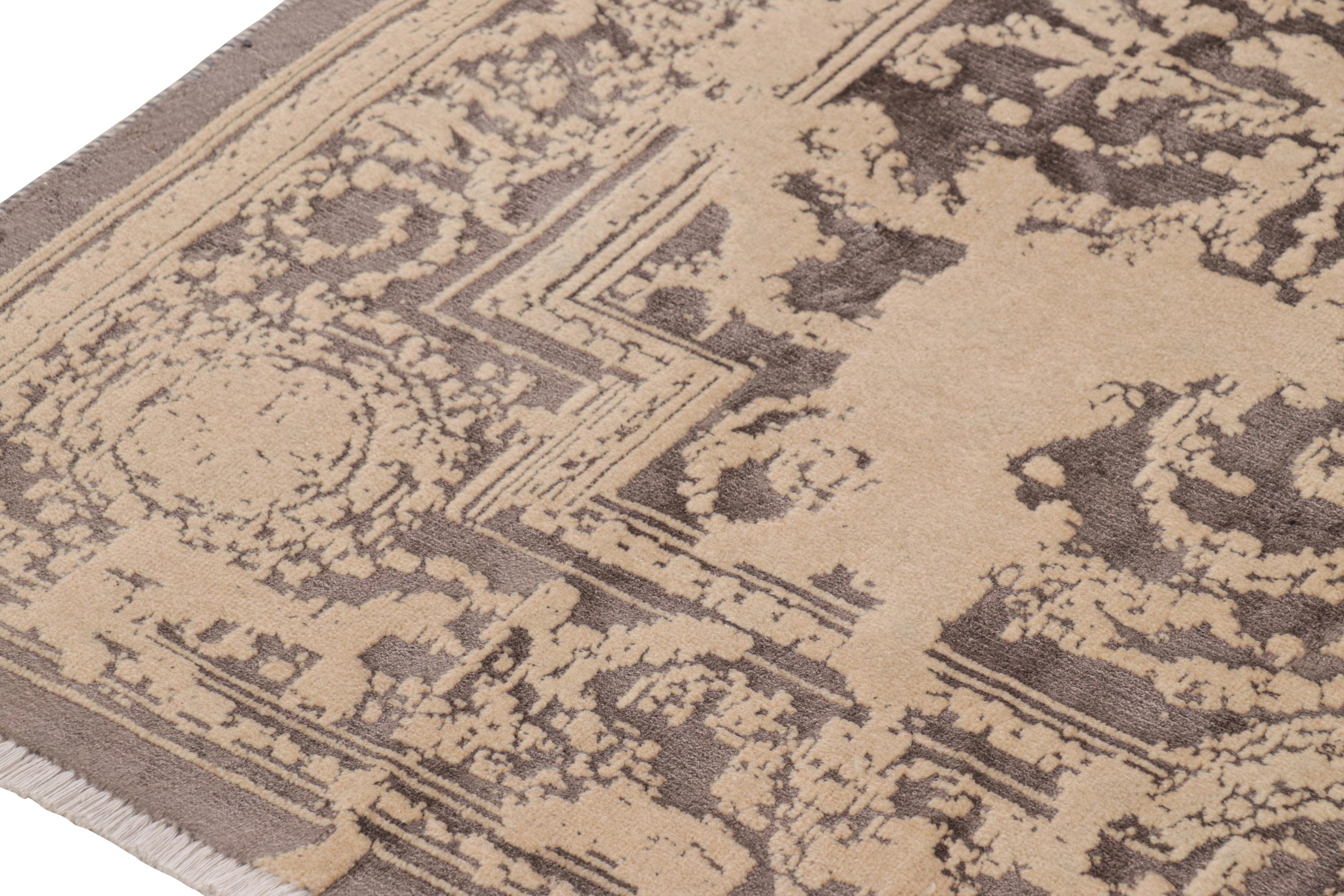 Contemporary Rug & Kilim’s Modern Classics Rug in Cream and Mauve with Medallion and Florals For Sale