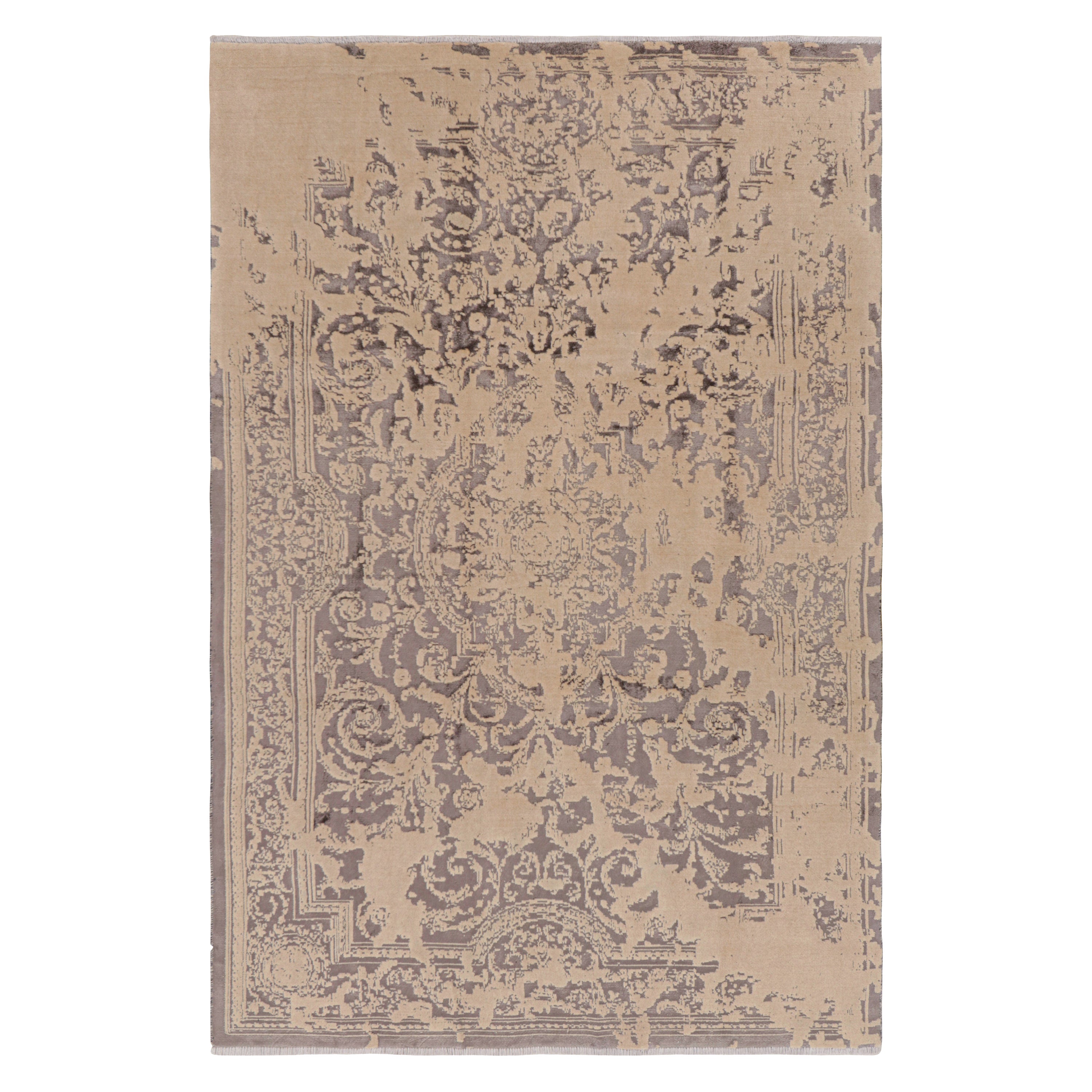 Rug & Kilim’s Modern Classics Rug in Cream and Mauve with Medallion and Florals For Sale