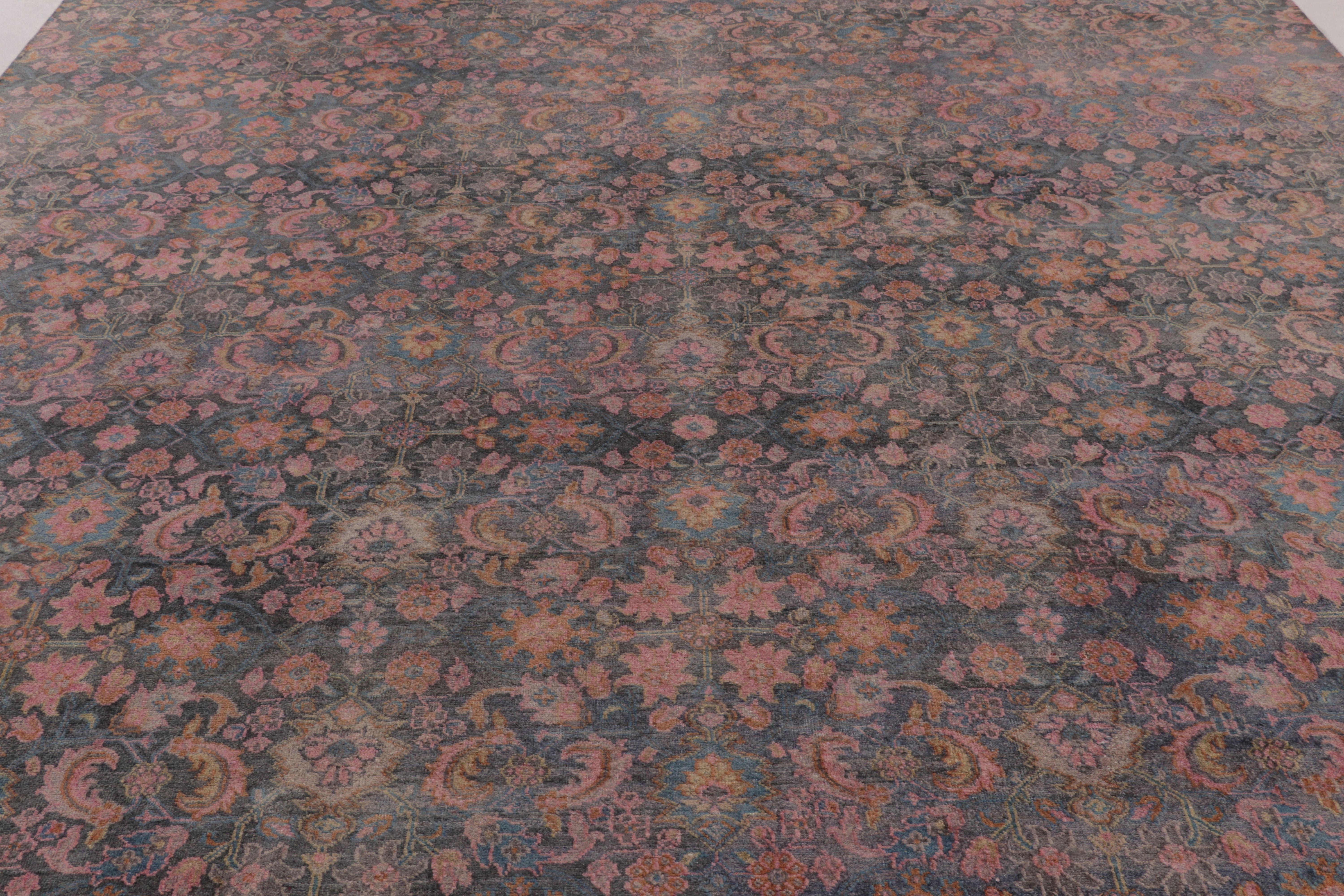 Annodato a mano Rug & Kilim’s Modern Classics Rug in Gray field and Polychromatic Floral Design in vendita