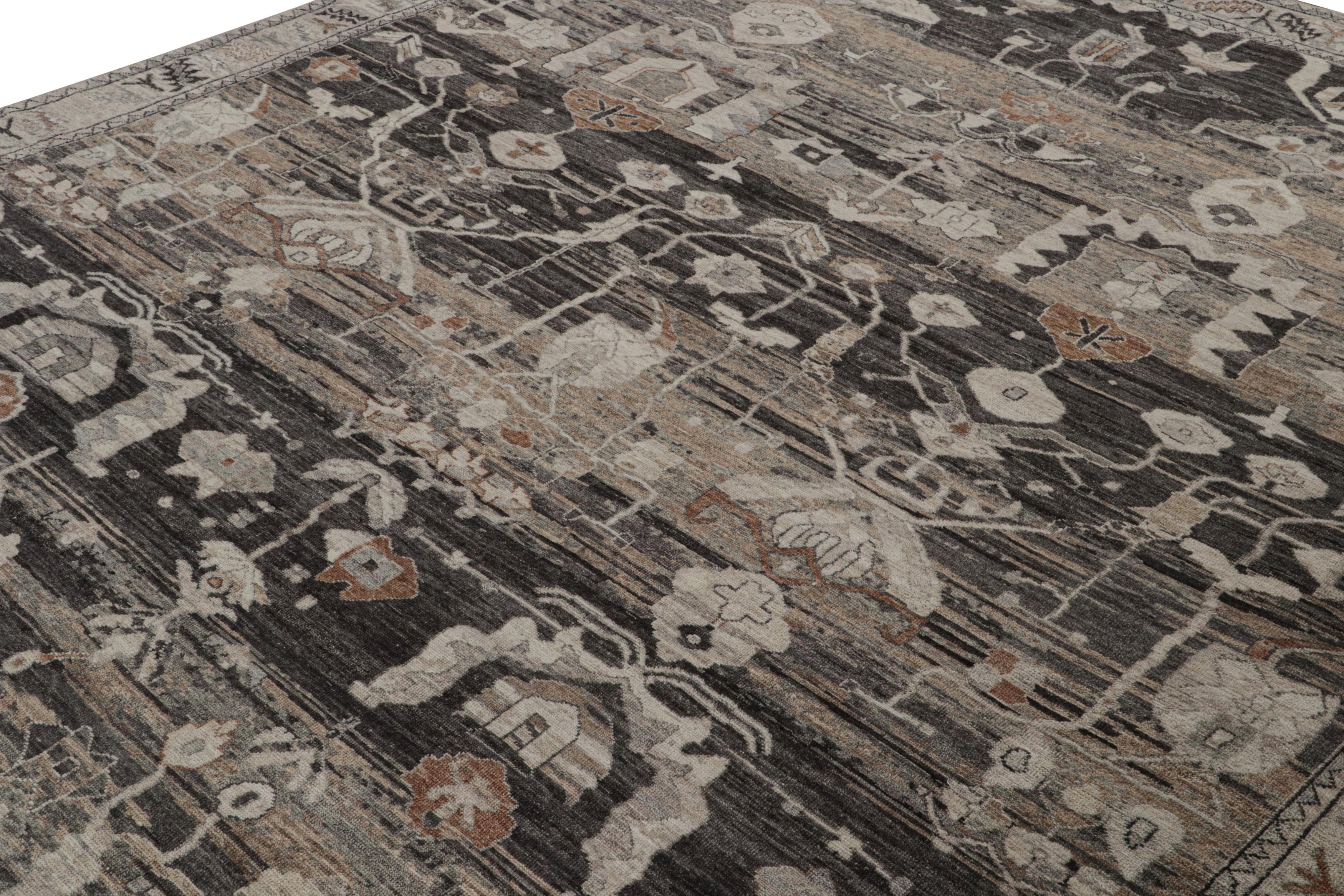 Rug & Kilim's Modern Classics Teppich in Grau mit geometrischen Blumenmustern (Türkisch) im Angebot