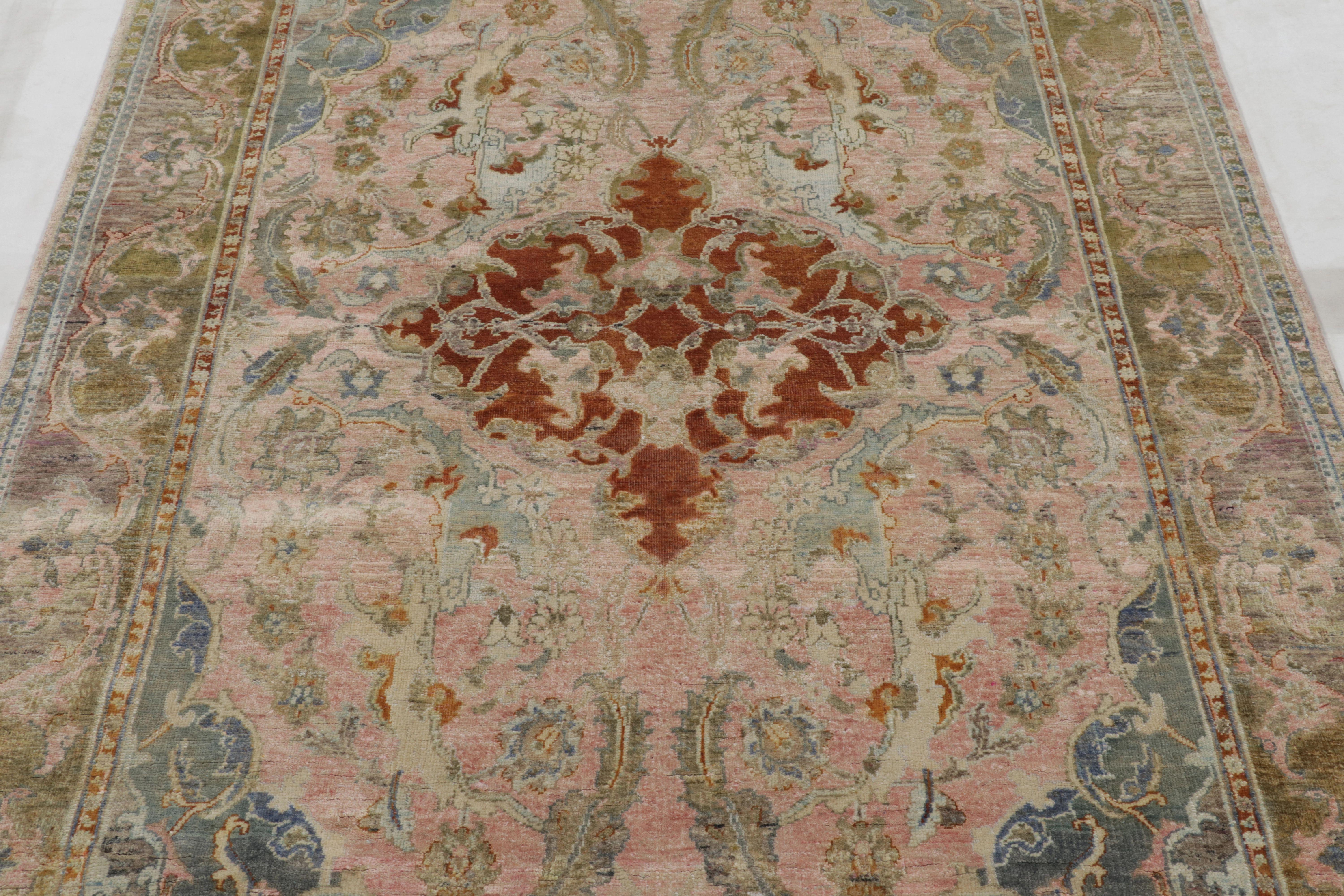 Rug & Kilim's Modern Classics Teppich in verspieltem Rosa, traditionelles Medaillon-Muster (Indisch) im Angebot