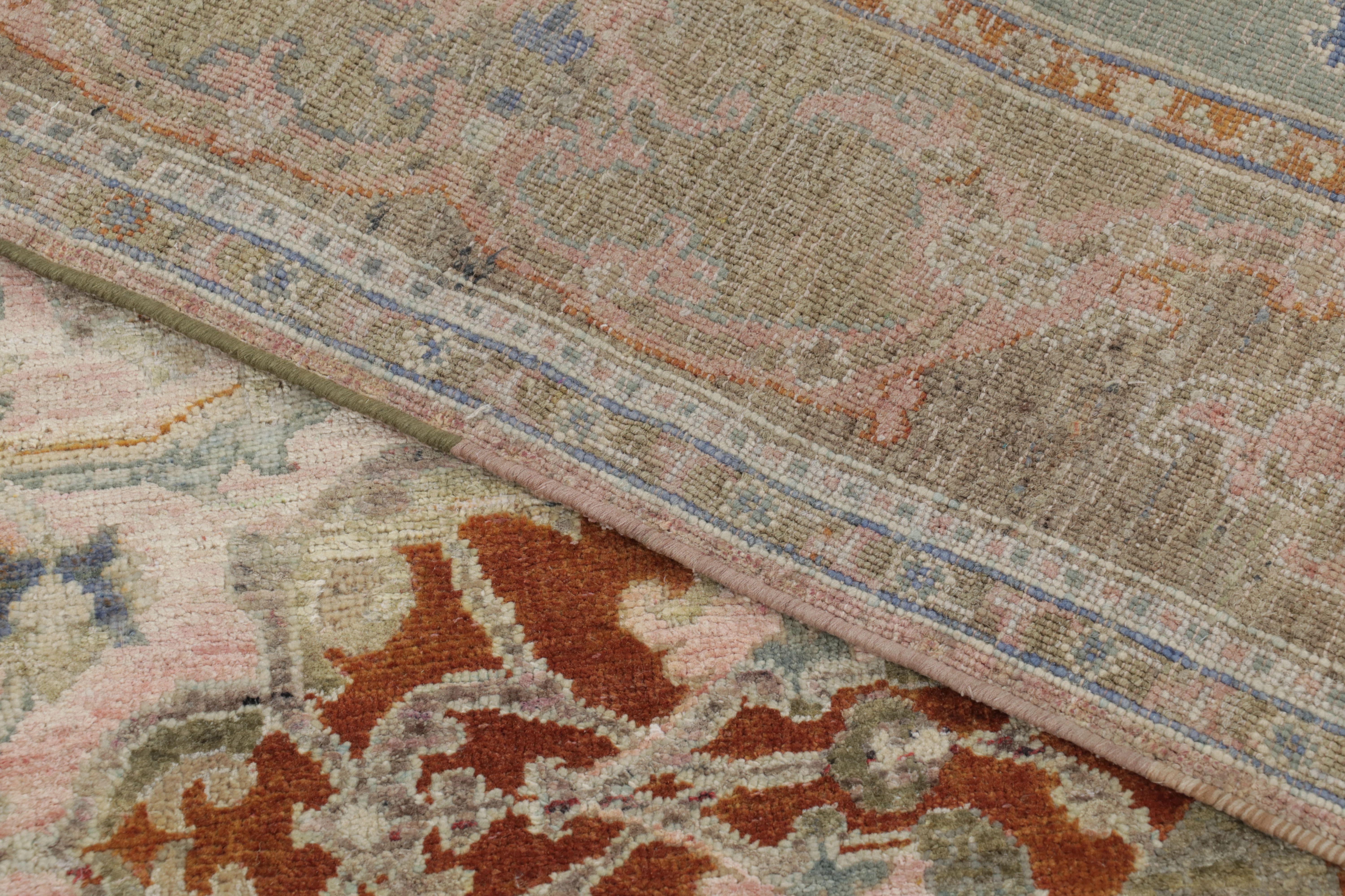 Rug & Kilim's Modern Classics Teppich in verspieltem Rosa, traditionelles Medaillon-Muster (Wolle) im Angebot