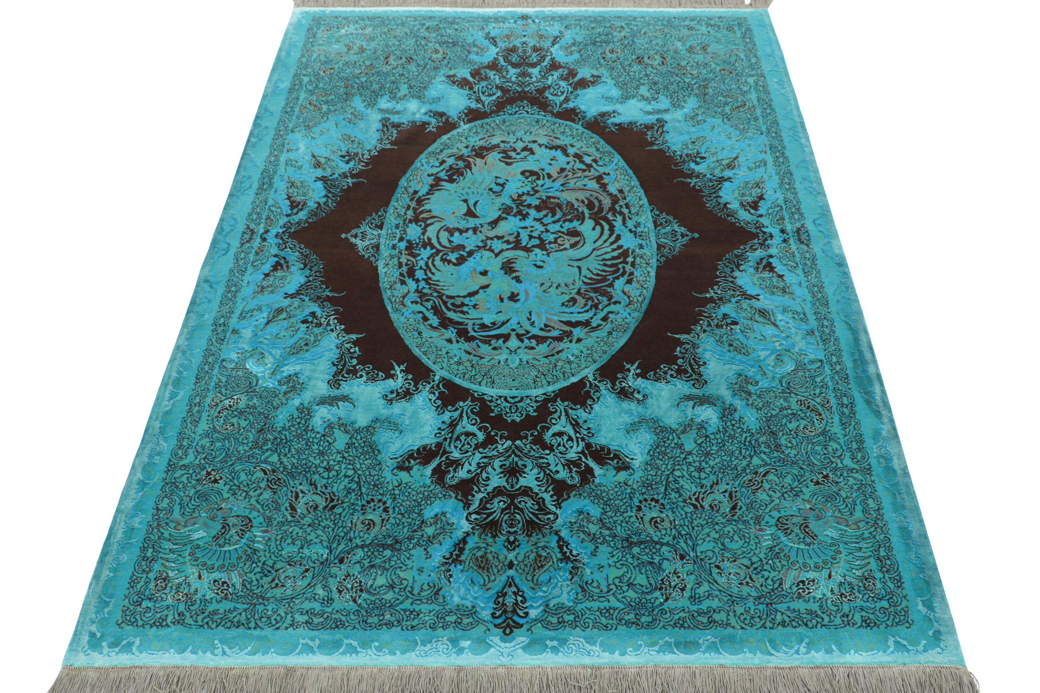 Rug & Kilim's Modern Classics Teppich, Türkis mit Bildmedaillon Simorgh (Handgeknüpft) im Angebot