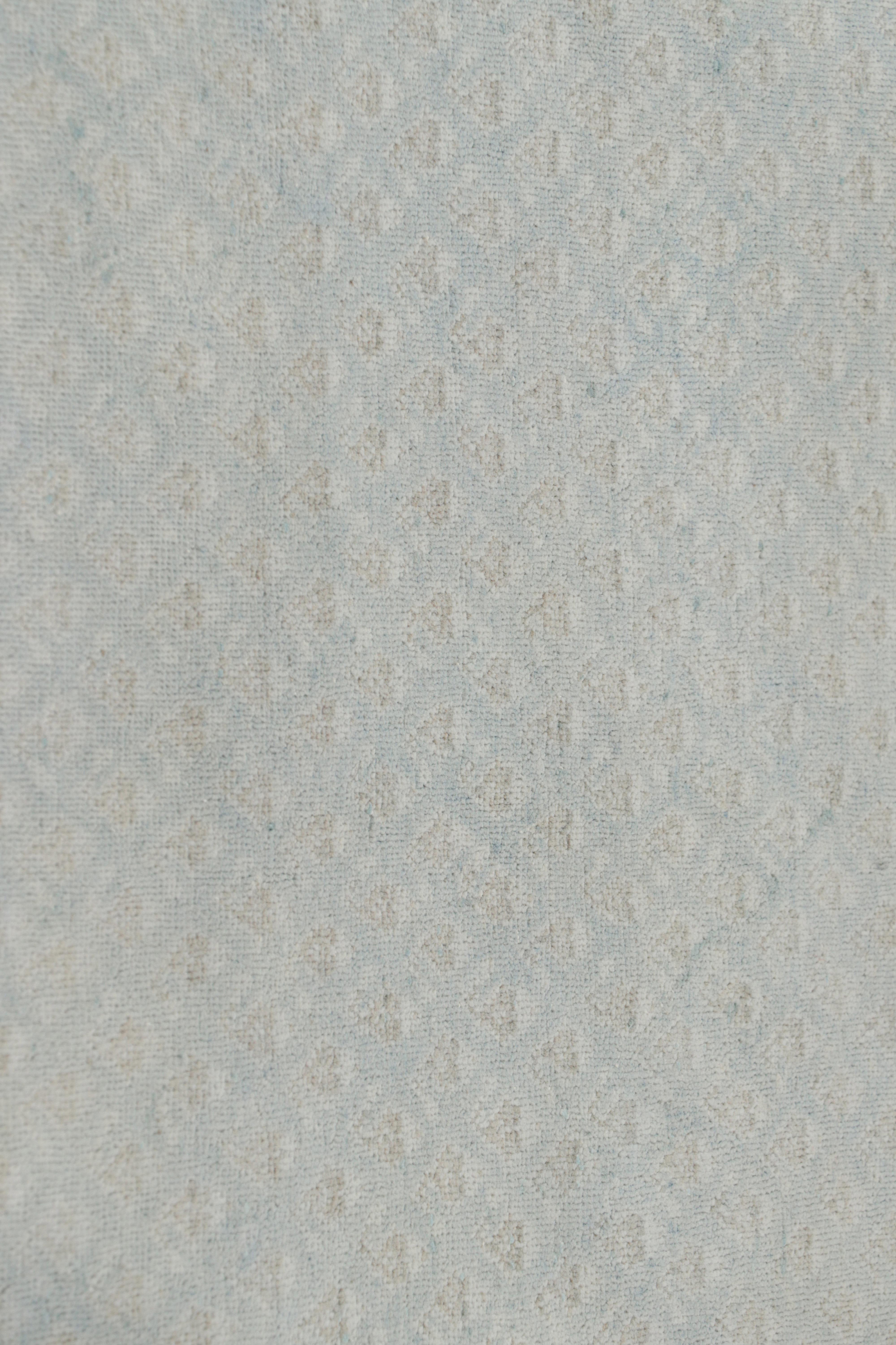 Turc Tapis Rug & Kilim's Modern Classics avec motifs Paisley beige-brun et bleu en vente