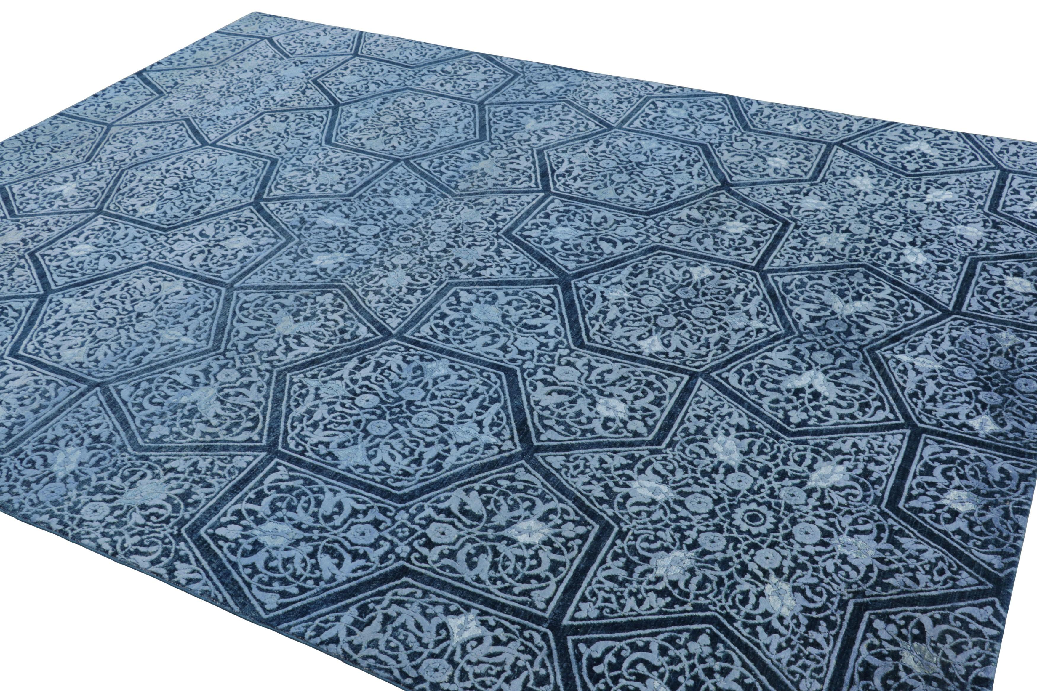 Tappeto Modern Classics di Rug & Kilim con motivi floreali blu in medaglioni a stella In condizioni Nuovo in vendita a Long Island City, NY