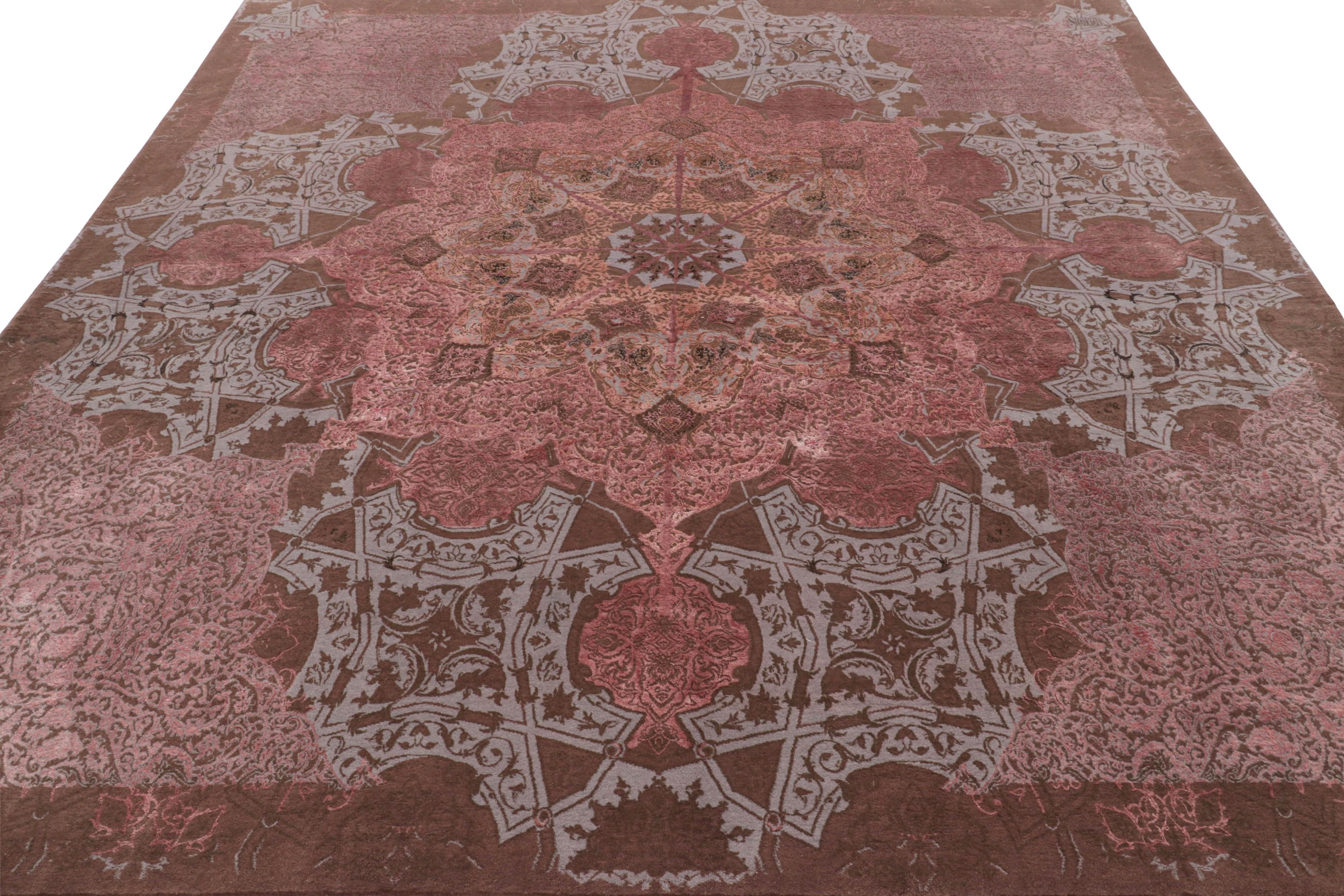 Indiano Tappeto quadrato Modern Classics di Rug & Kilim, marrone con medaglione rosa 