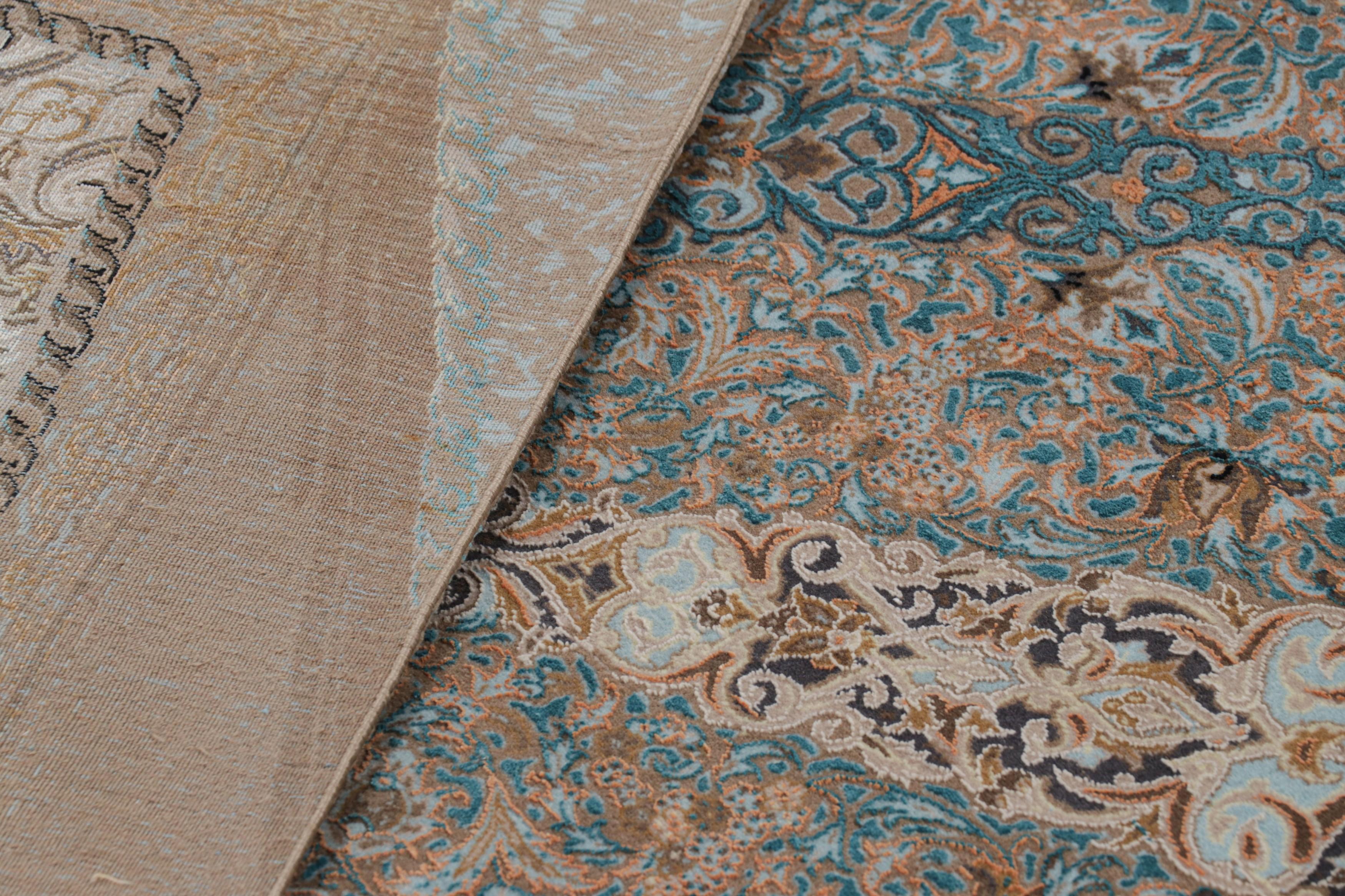 Tapis carré Modern Classics de Rug & Kilim, médaillon floral complexe Shadzi en vente 1