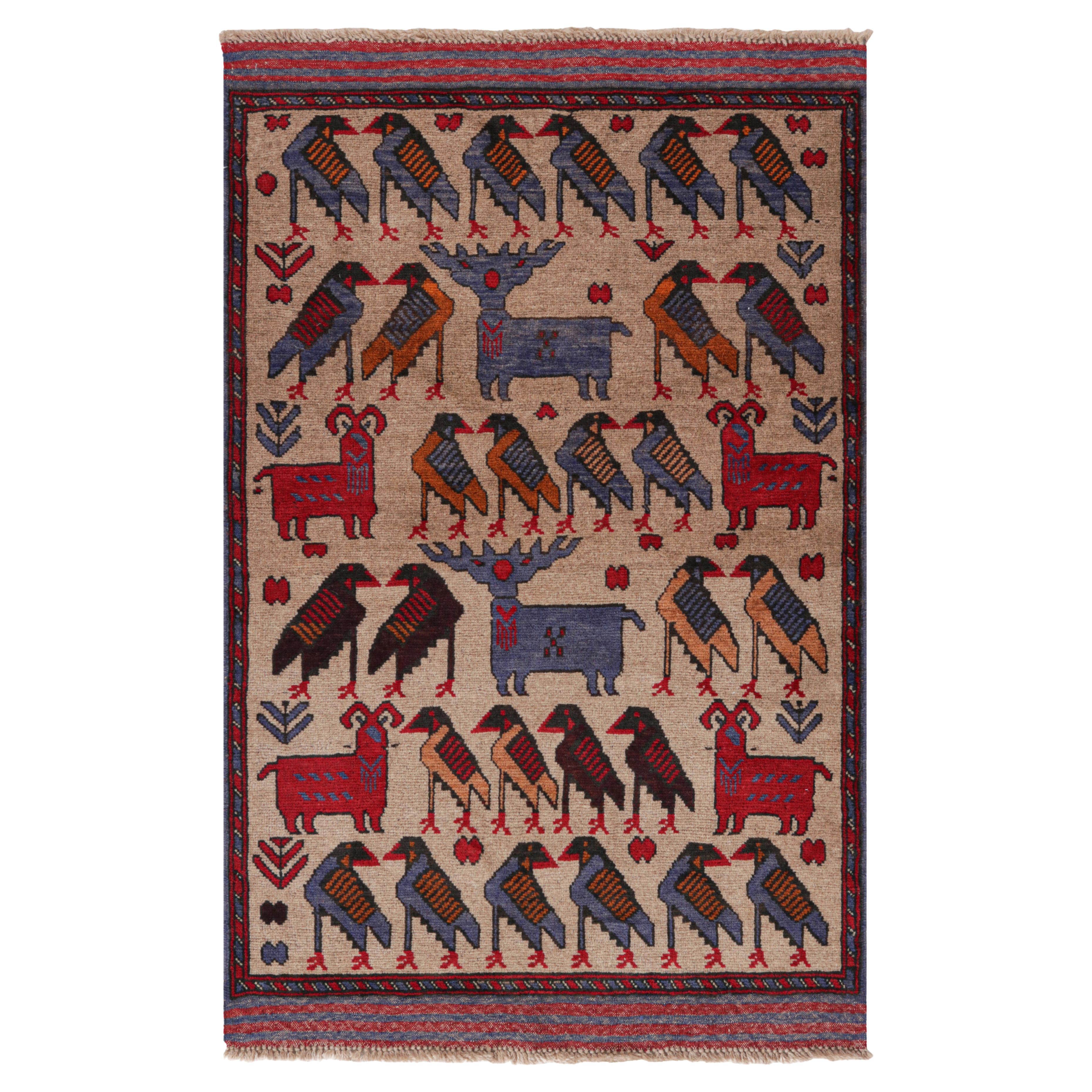 Rug & Kilim's Modern Classics Stammesteppich in Beige mit Tierbildern