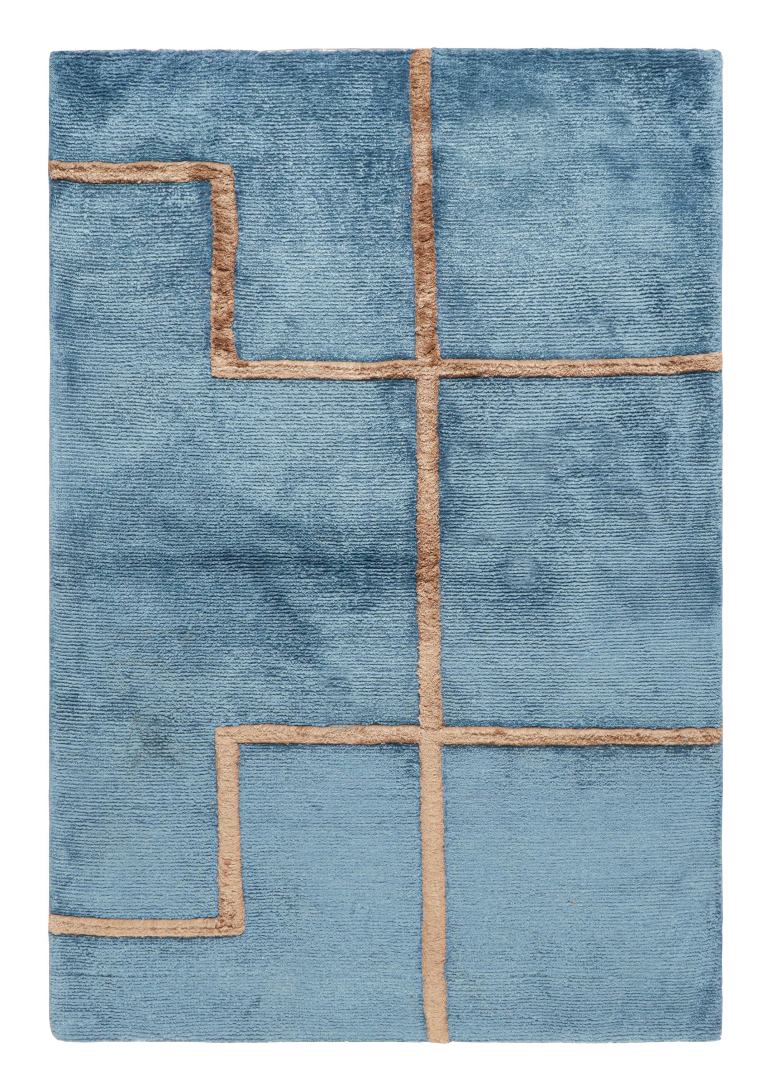 Muestra de alfombra moderna a medida de Rug & Kilim en azul y marrón con motivos geométricos Nepalés en venta