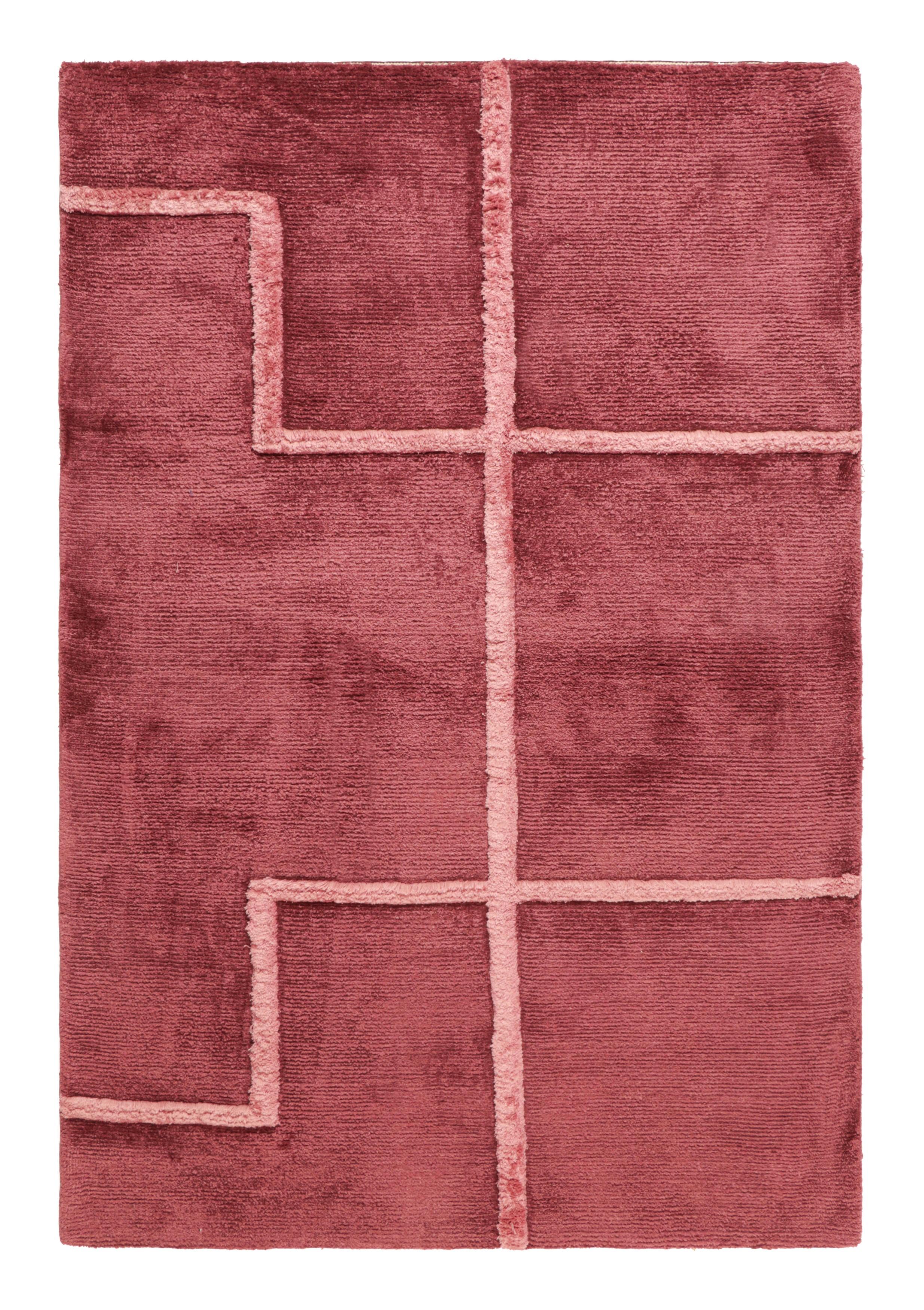 Népalais Rug & Kilim's Modernity Custom Rug Sample in Red and Pink with Geometric Patterns (échantillon de tapis moderne sur mesure en rouge et rose avec des motifs géométriques) en vente