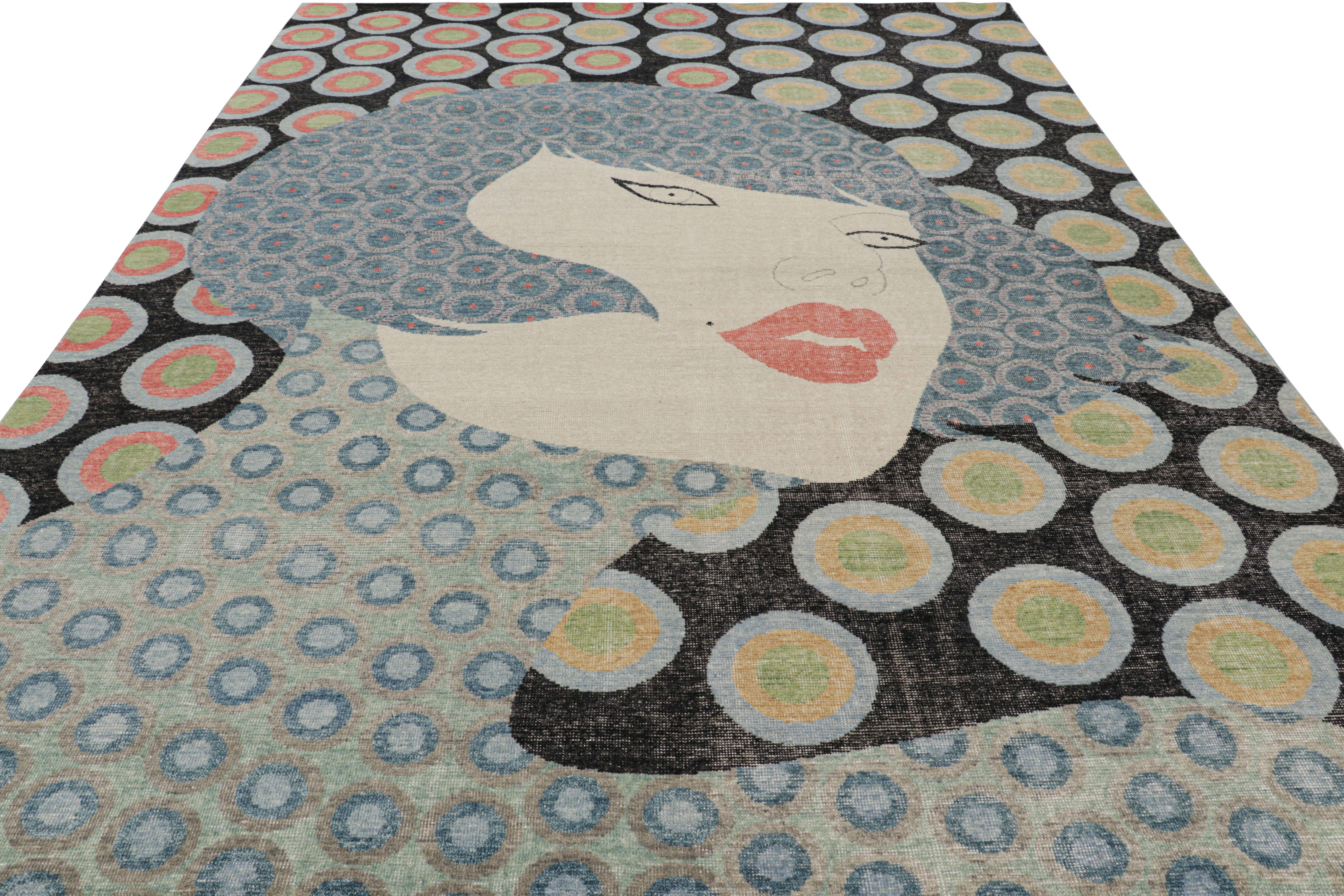 Annodato a mano Rug & Kilim è un tappeto moderno e invecchiato con immagini policromatiche. in vendita