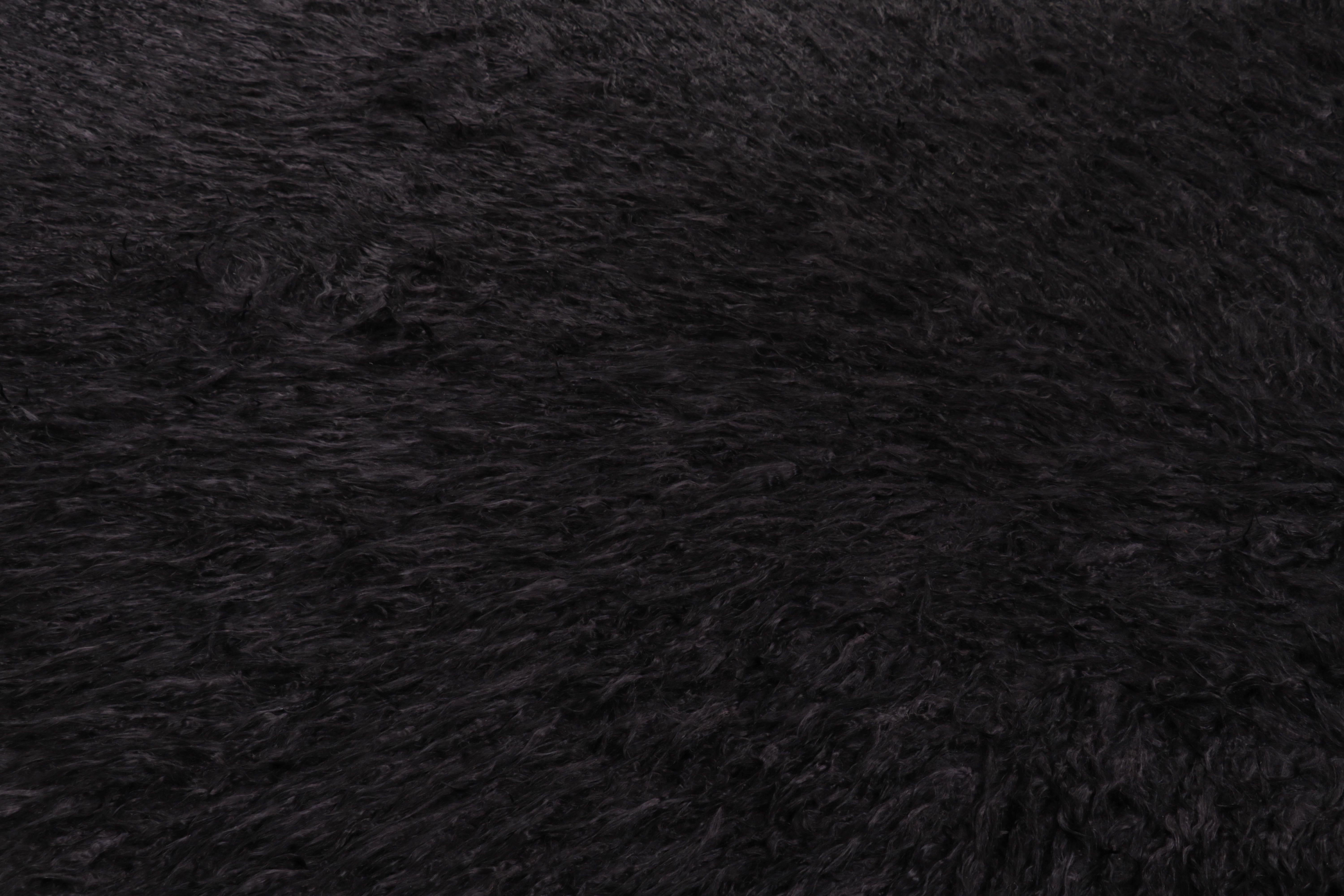 Moderner Filikli Shag-Teppich von Rug & Kilim in Schwarz im Zustand „Neu“ im Angebot in Long Island City, NY