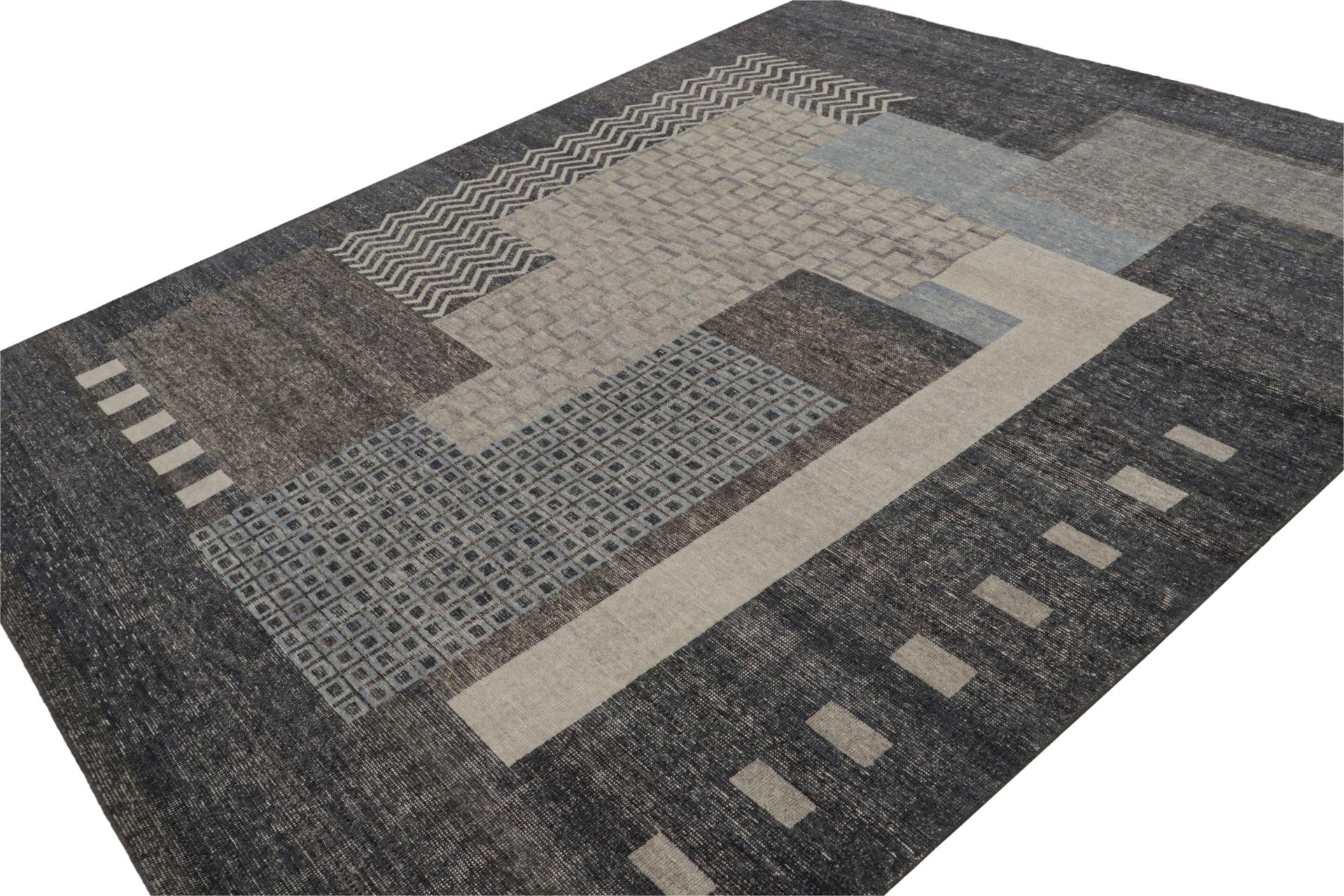Noué à la main en laine, ce tapis moderne 8x10, a été inspiré par les tapis Art déco français et les sensibilités cubistes similaires de la période européenne, un look des années 1920 dans une nouvelle façon texturale d'apprécier le style. 

Sur le