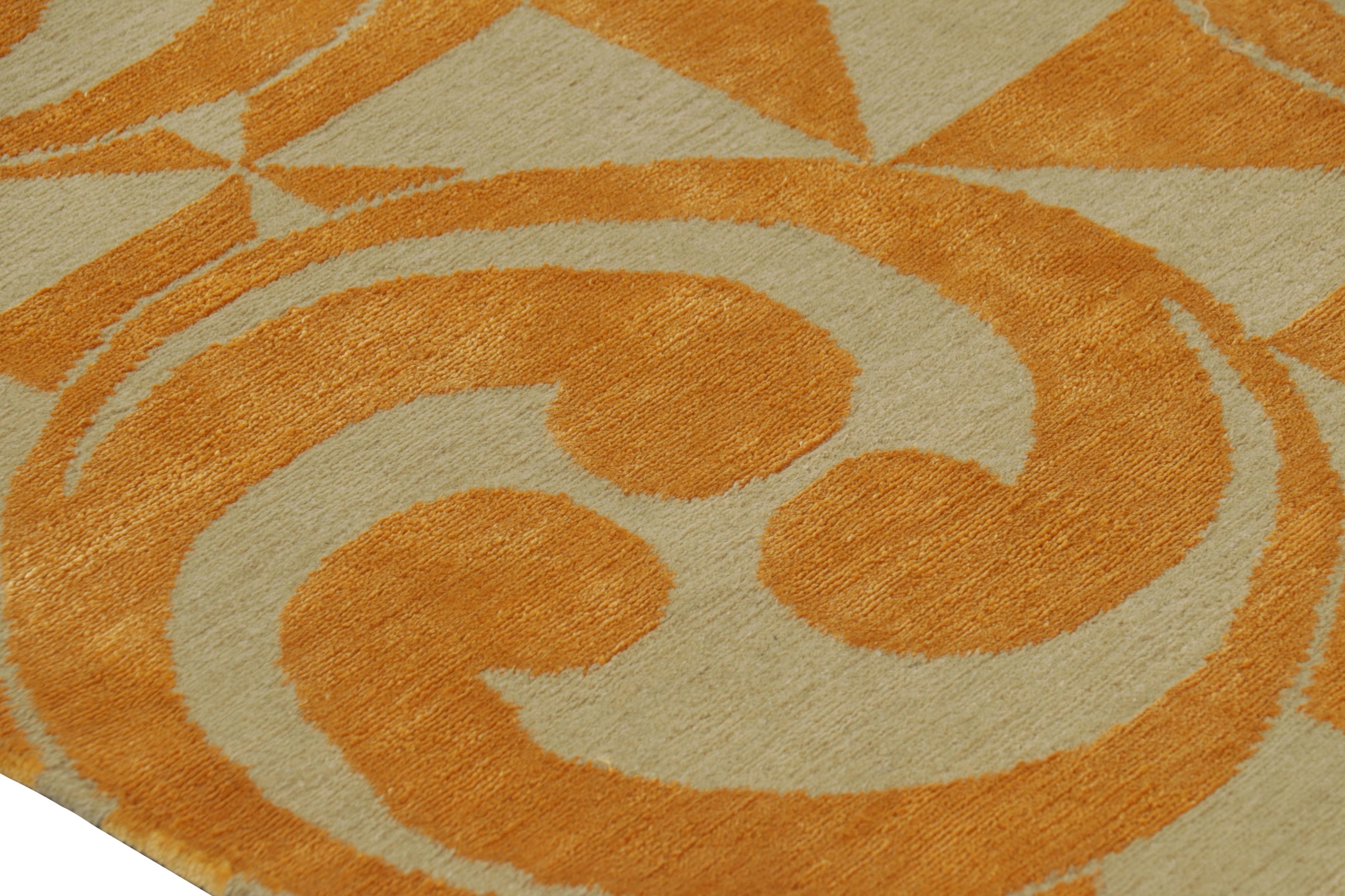 Nepalese Rug & Kilim’s Modern Geometric Rug in Beige and Gold Tones “Kaleidoscope” For Sale