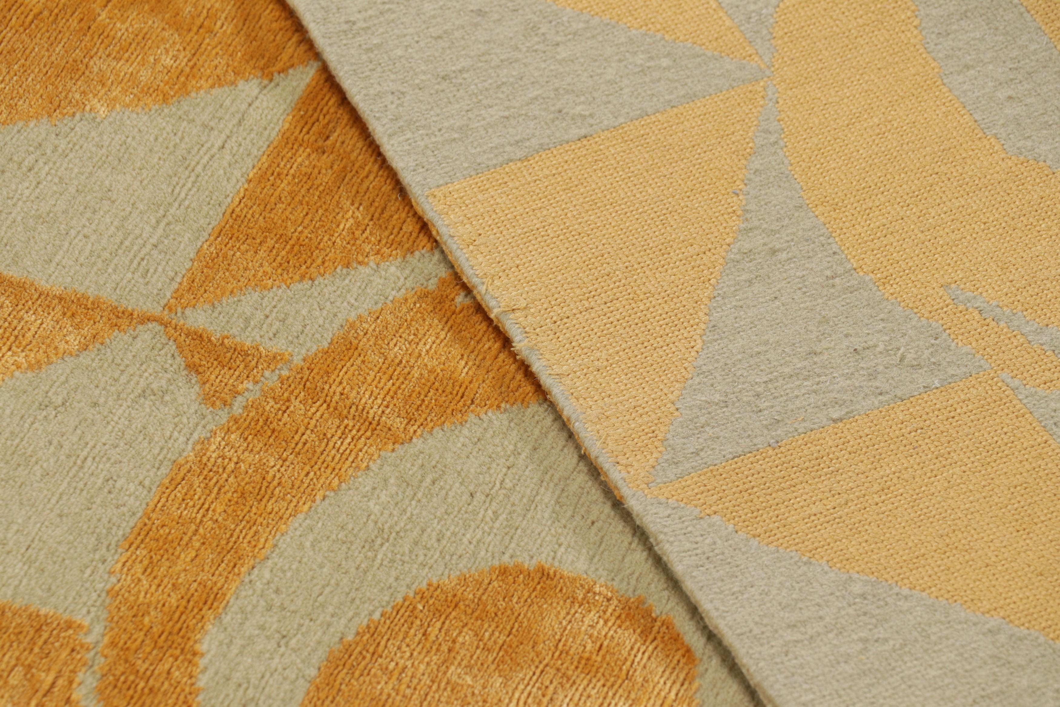 Wool Rug & Kilim’s Modern Geometric Rug in Beige and Gold Tones “Kaleidoscope” For Sale