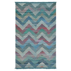 Tapis et motif de chevrons géométriques modernes en laine Kilim bleu vert multicolore