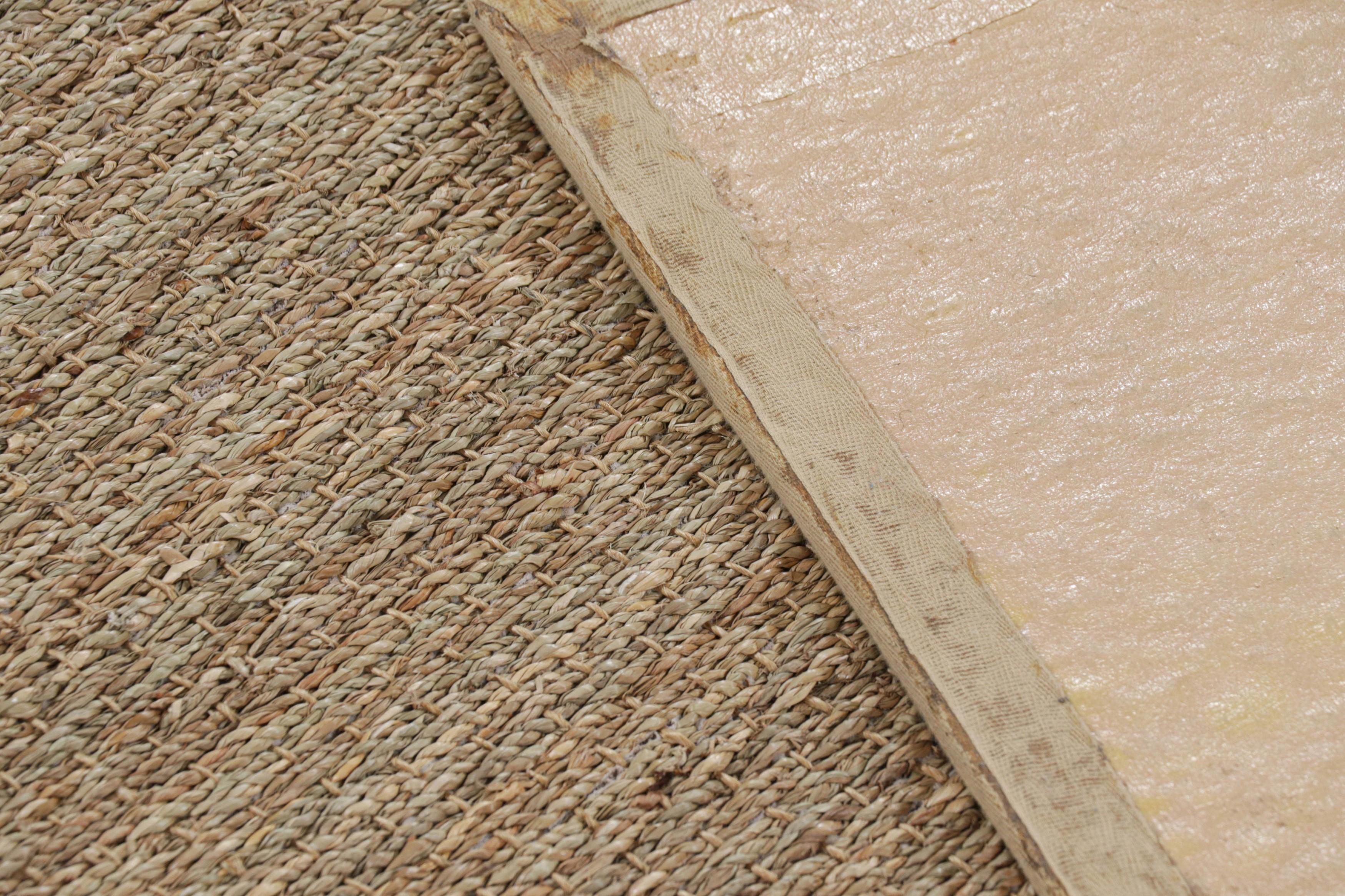 Alfombra moderna Rug & Kilim de cáñamo en tonos beige-marrón Siglo XXI y contemporáneo en venta