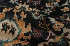 Rug & Kilims moderner Teppich im Karabagh-Stil in Schwarz mit mehrfarbigen Blumenmustern