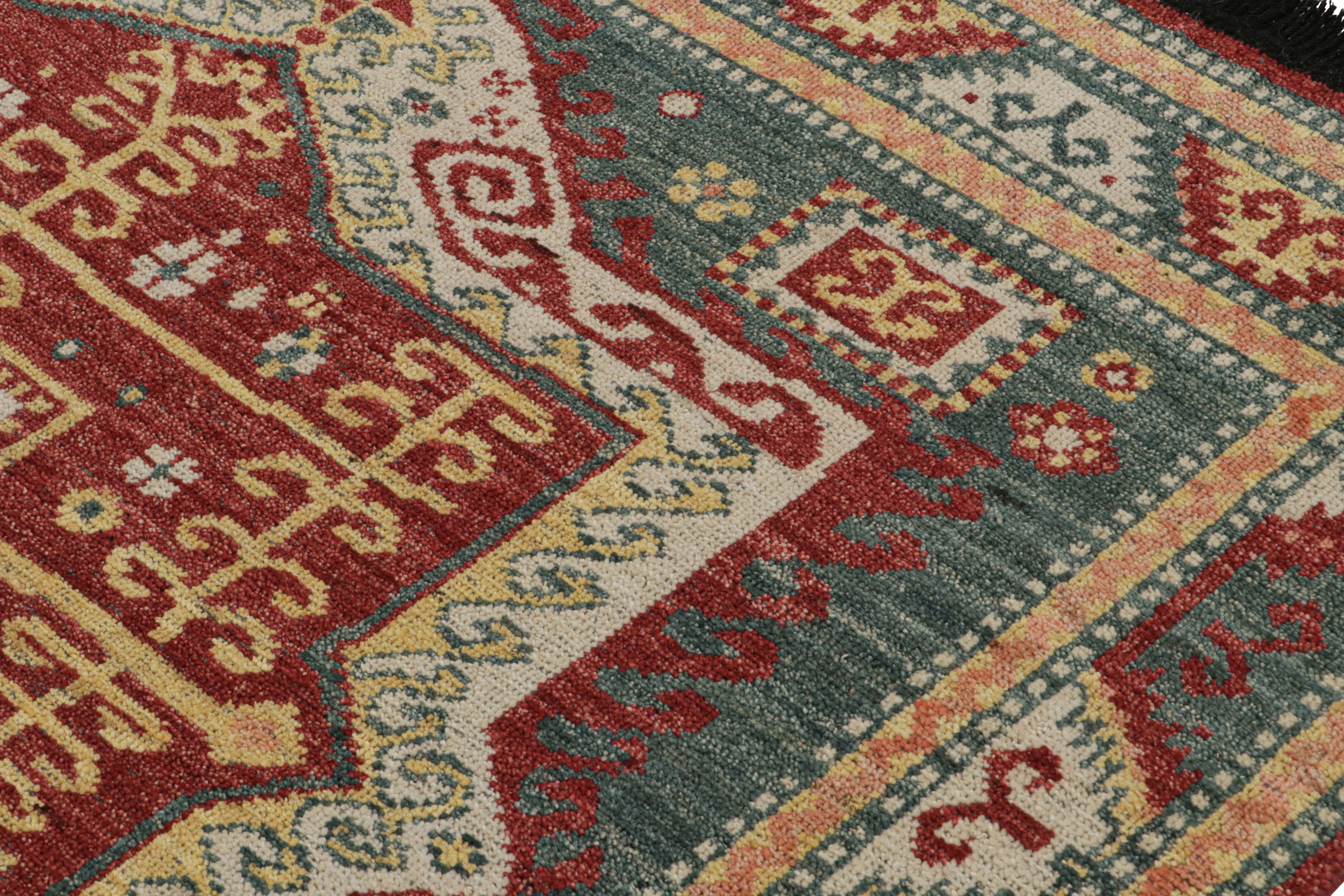 Alfombra moderna de estilo kazajo de Rug & Kilim con motivos geométricos y medallones Anudado a mano en venta