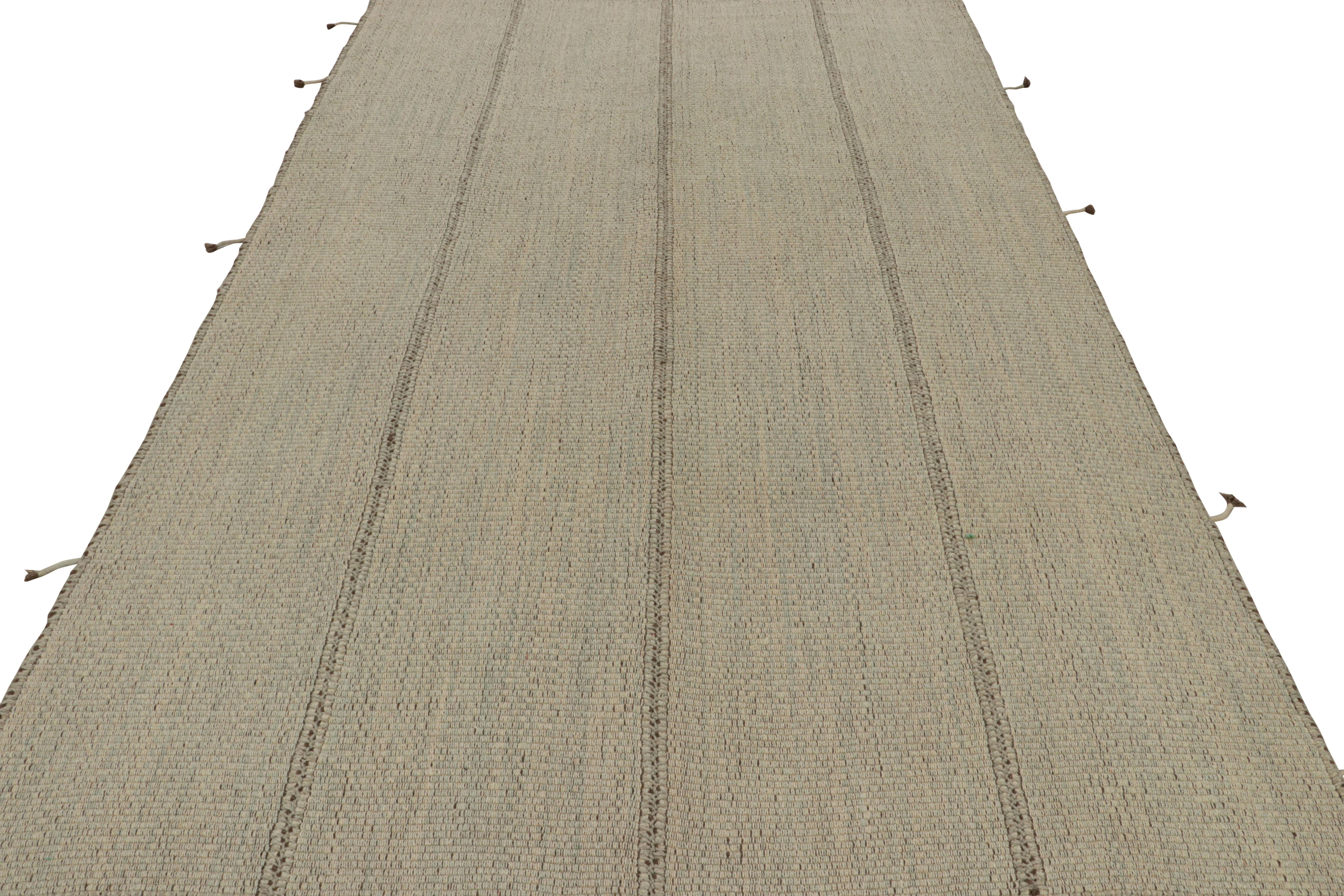 Moderno Rug & Kilim: Kilim moderno in beige-marrone con strisce e accenti in verde-grigio in vendita