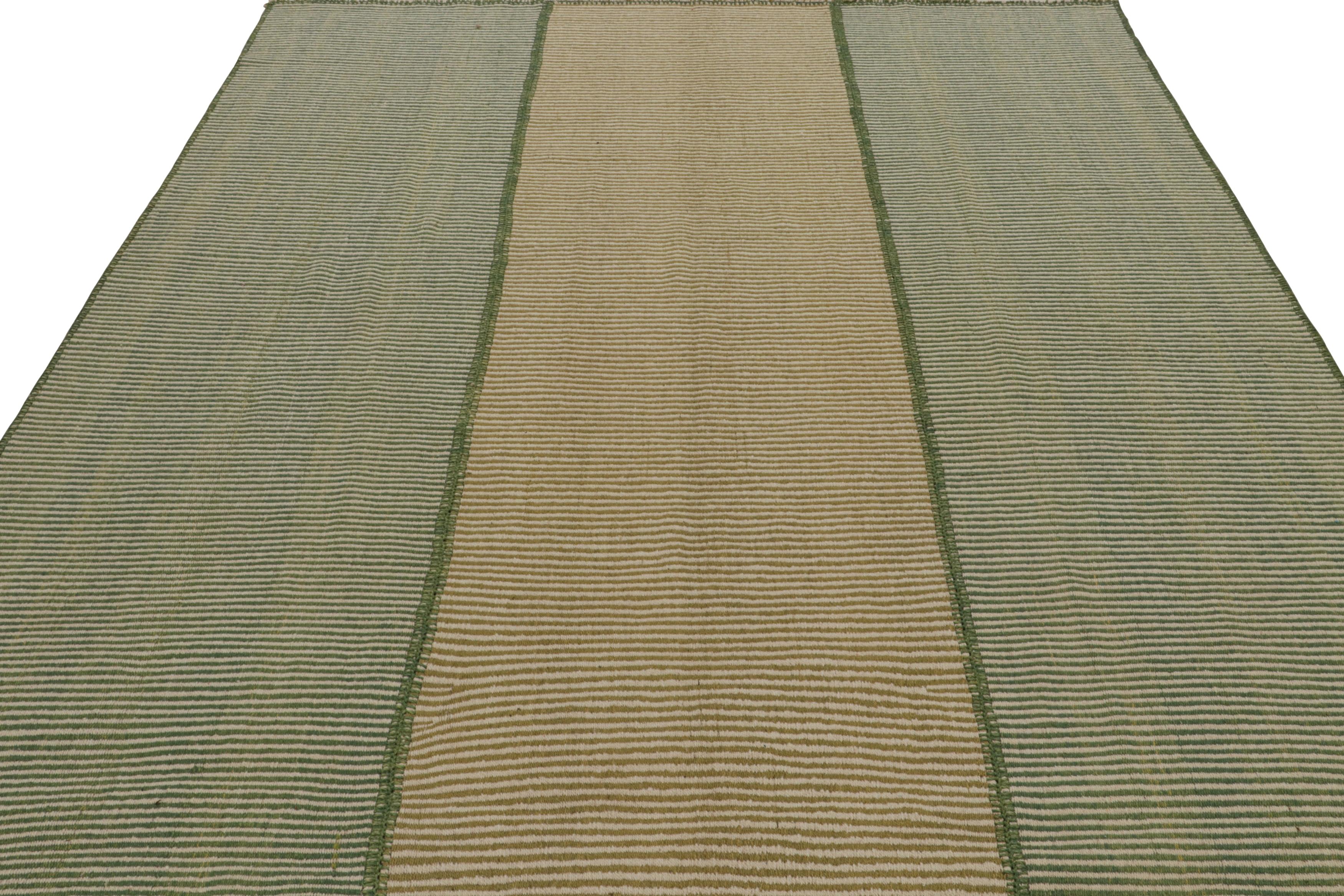 Kilim moderno de Rug & Kilim en rayas beige y verdes Moderno en venta
