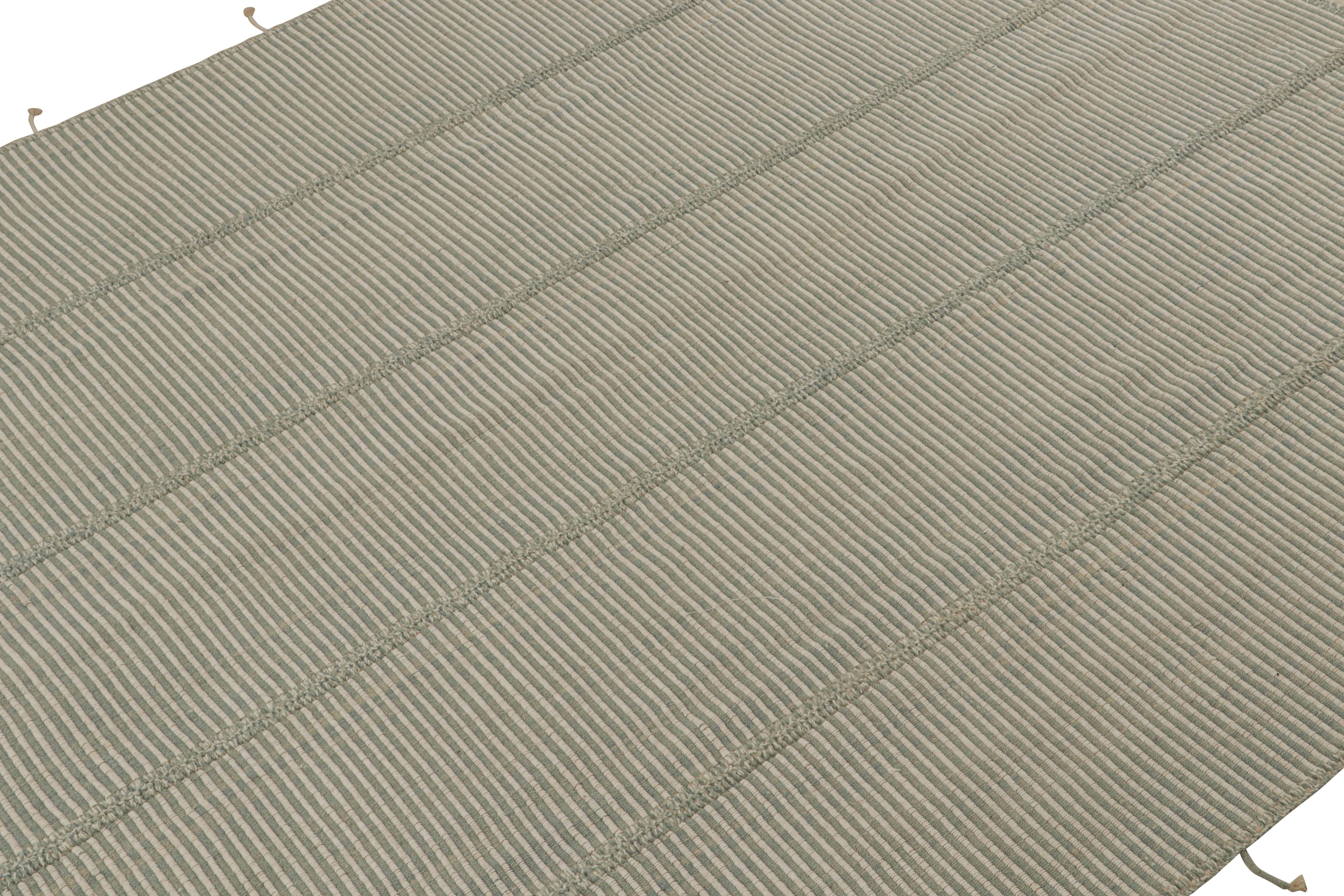 Afghan Rug & Kilim's Modern Kilim in Gray with Stripes & Beige-Blue Accents (Kilim moderne en gris avec des rayures et des accents bleus-beiges) en vente