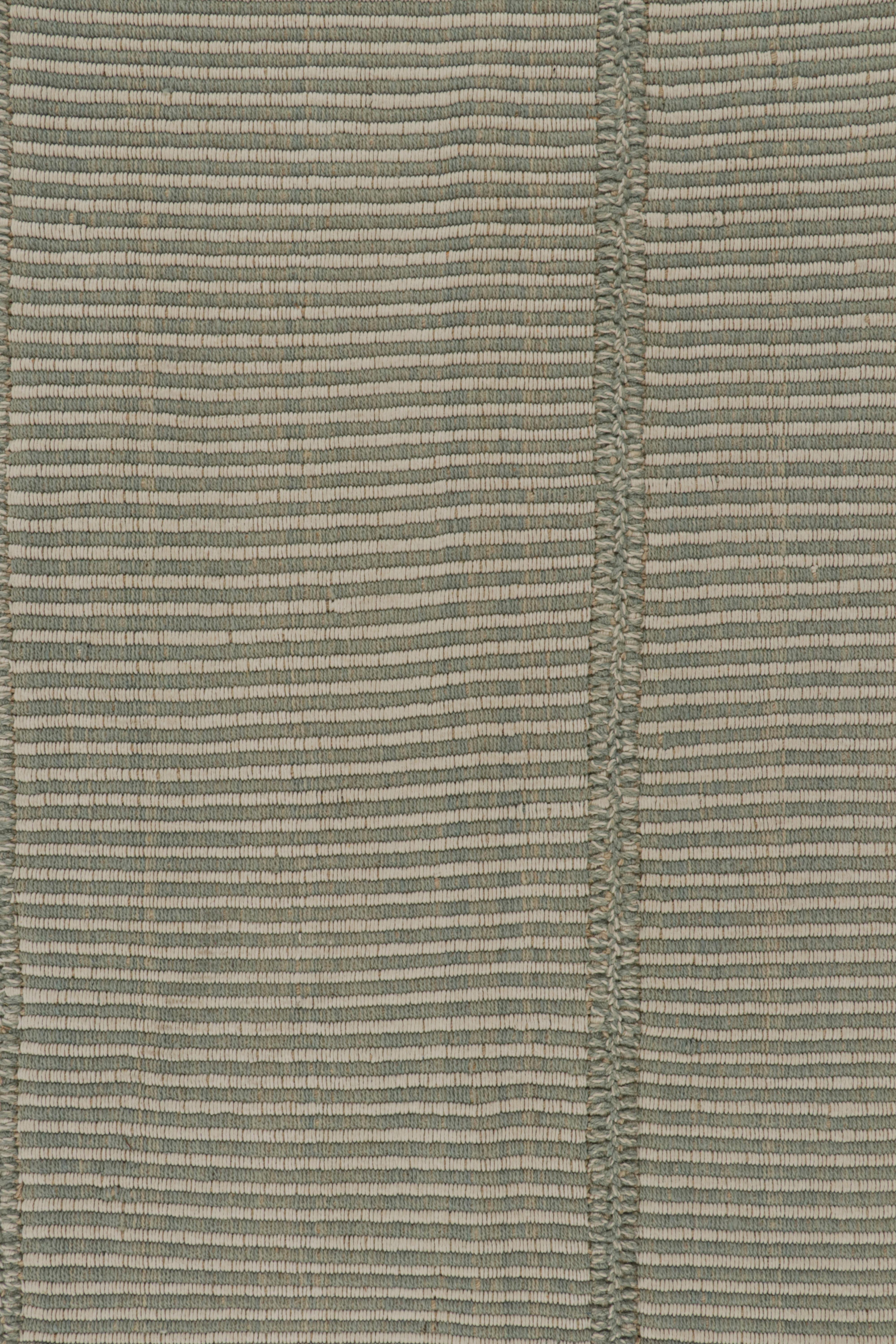 Rug & Kilim - Kilim moderno in grigio con strisce e accenti beige-blu In condizioni Nuovo in vendita a Long Island City, NY
