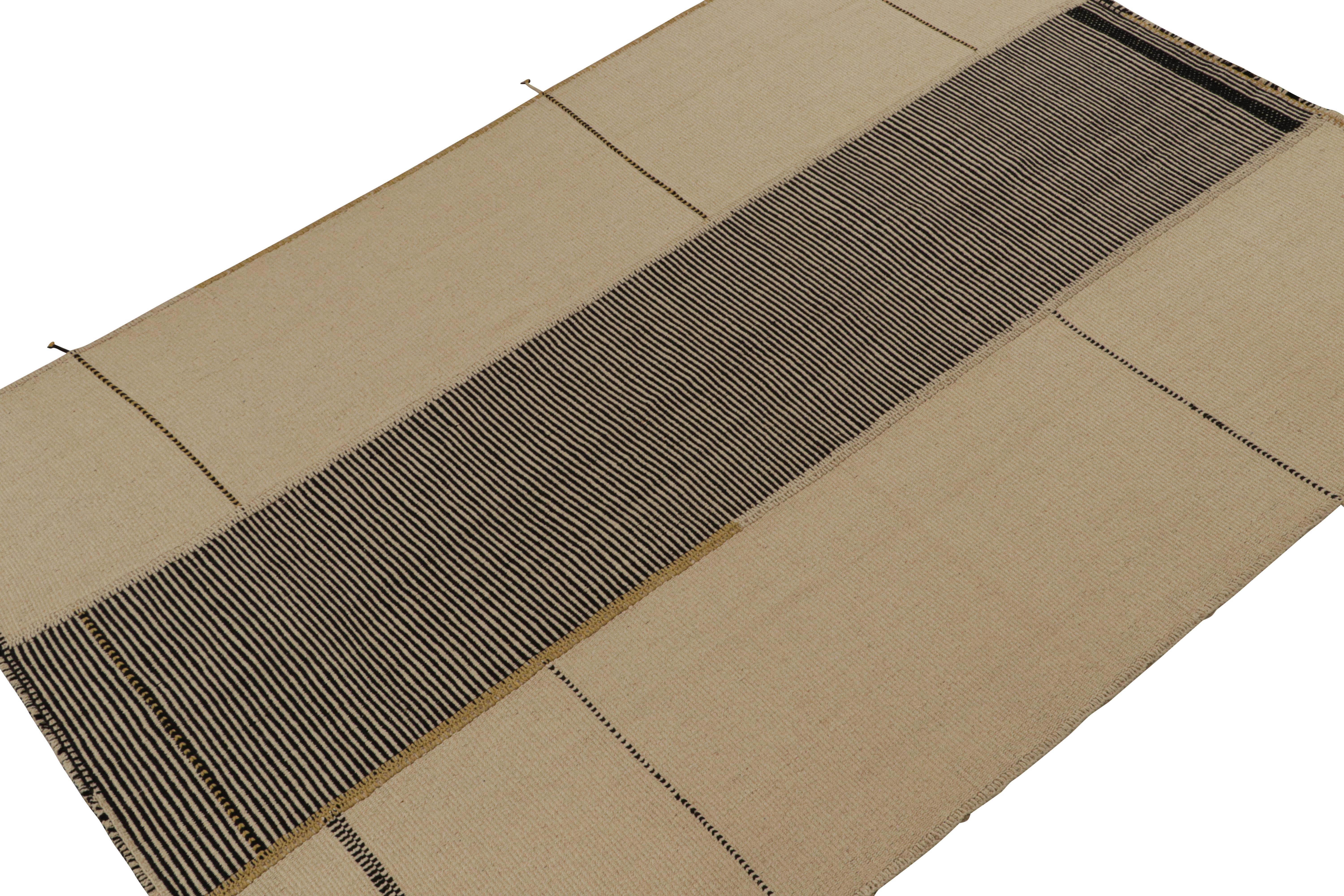 Tissé à la main en laine, ce kilim 7x10 fait partie d'une nouvelle ligne audacieuse de tissages plats contemporains de Rug & Kilim.

Sur le Design : 

Connotant une version moderne du tissage de panneaux classique, notre dernier 