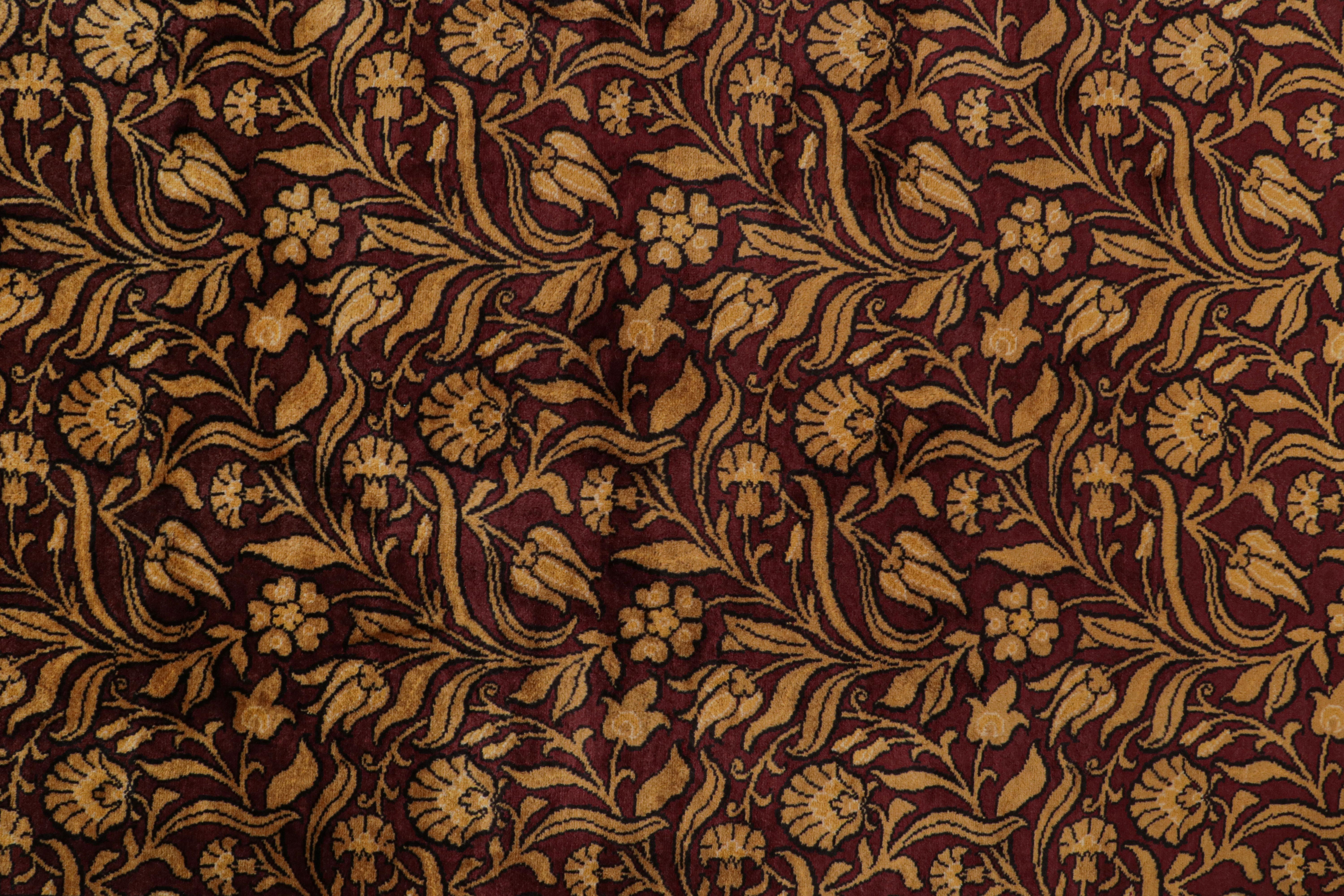 Rug & Kilim's Modern Lavar Style Rug in Burgund Gold All Over Floral Pattern (Handgeknüpft) im Angebot