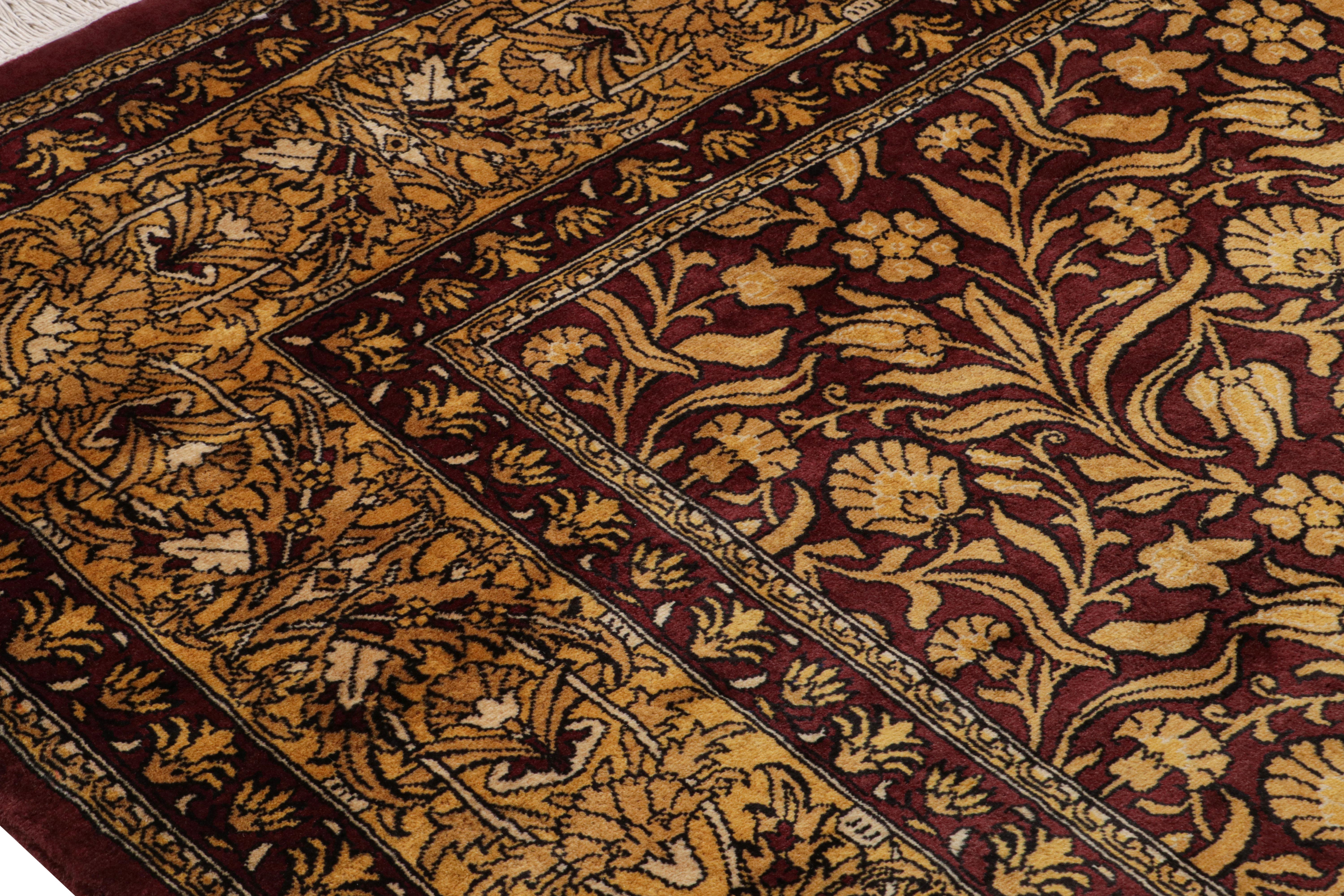 Rug & Kilim's Modern Lavar Style Rug in Burgund Gold All Over Floral Pattern im Zustand „Neu“ im Angebot in Long Island City, NY