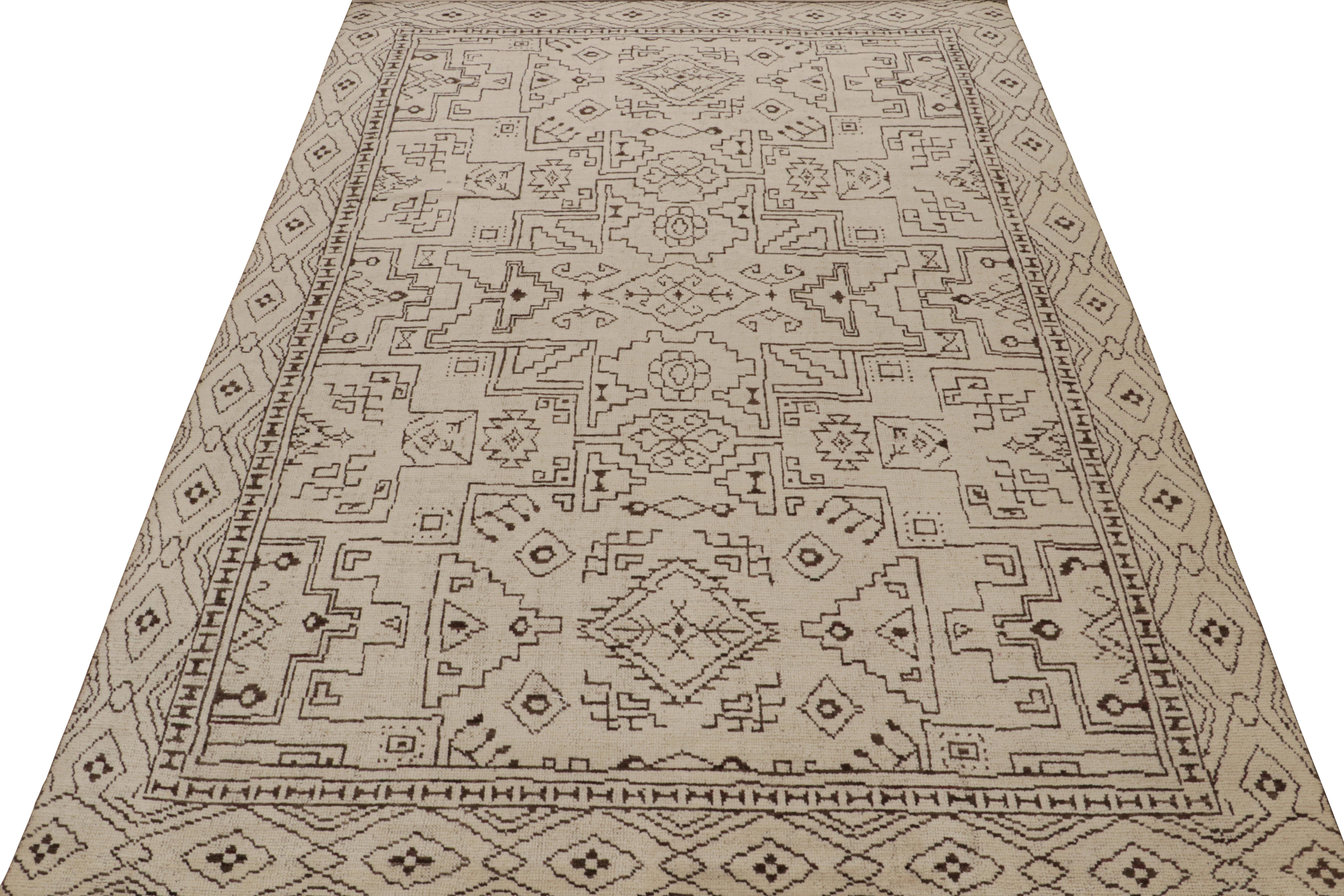Tribal Rug & Kilim’s Modern Moroccan Style Rug in Beige & Brown Geometric Patterns For Sale