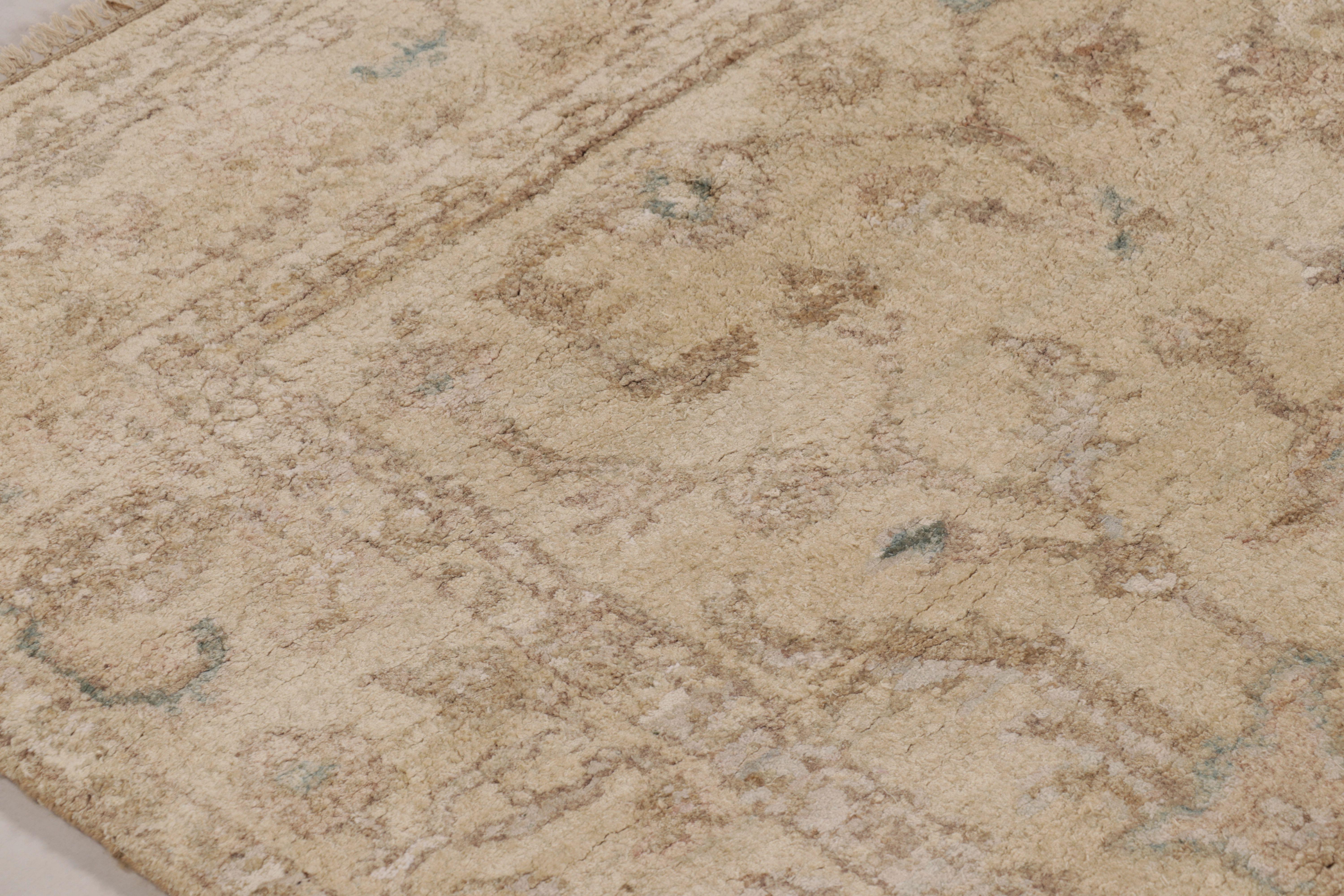 Indian Rug & Kilim’s Modern Oushak-Inspired Rug in Cream & White Floral Patterns For Sale