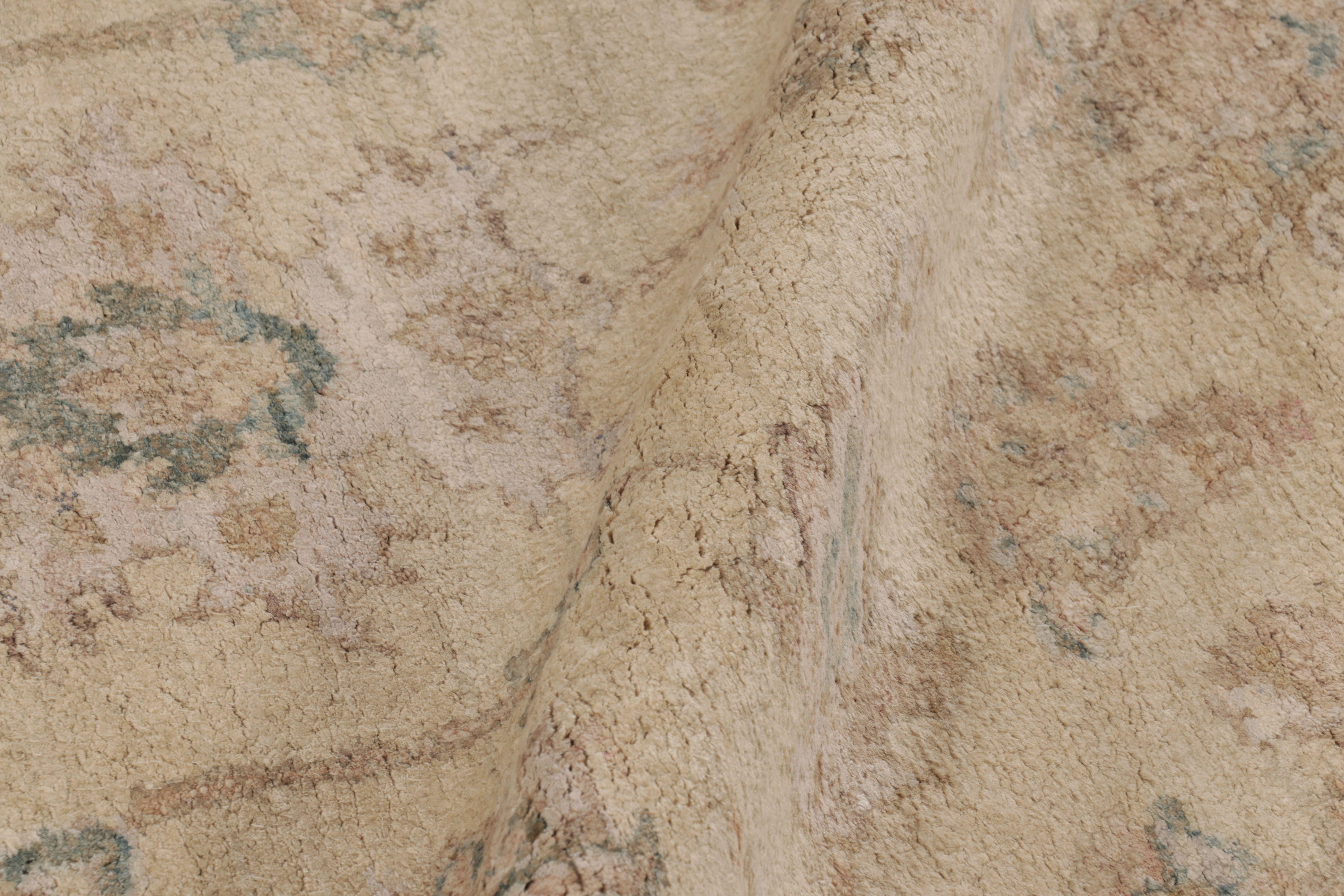 Silk Rug & Kilim’s Modern Oushak-Inspired Rug in Cream & White Floral Patterns For Sale