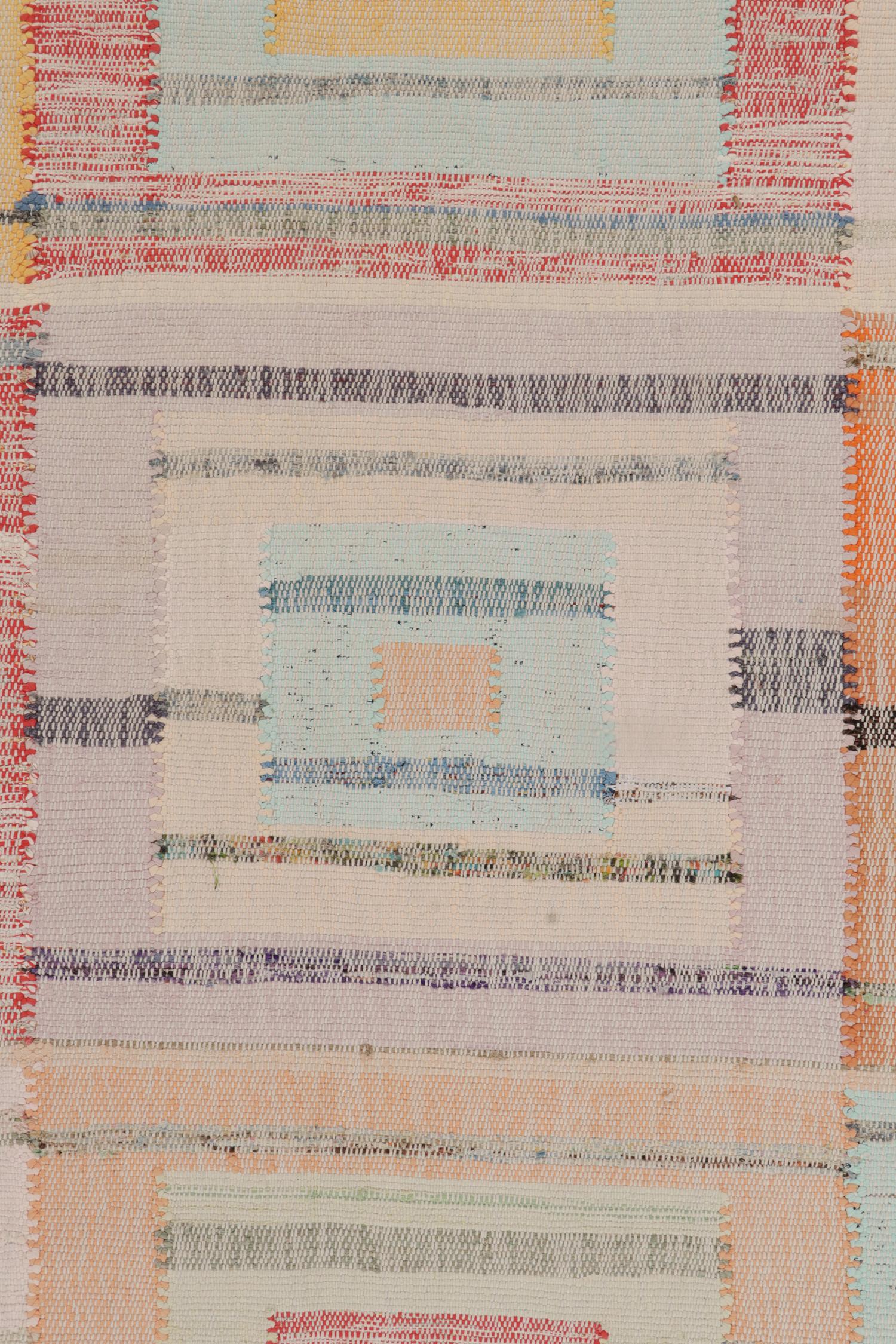 Rug & Kilim's Modern Patchwork Kilim in polychromen geometrischen Mustern im Zustand „Neu“ im Angebot in Long Island City, NY