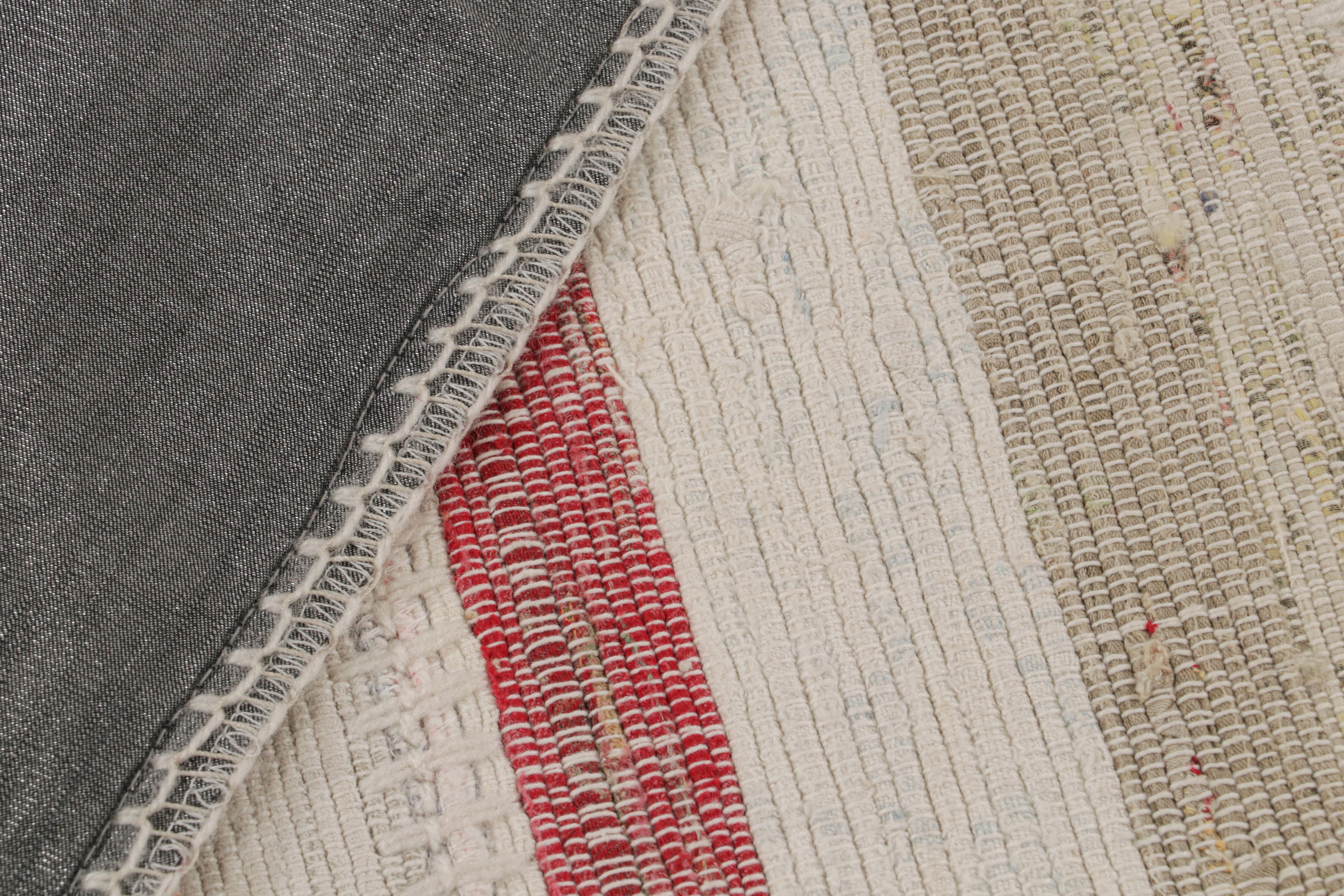 Laine Tapis et tapis de couloir Kilim modernes patchwork à motif de rayures grises et multicolores en vente