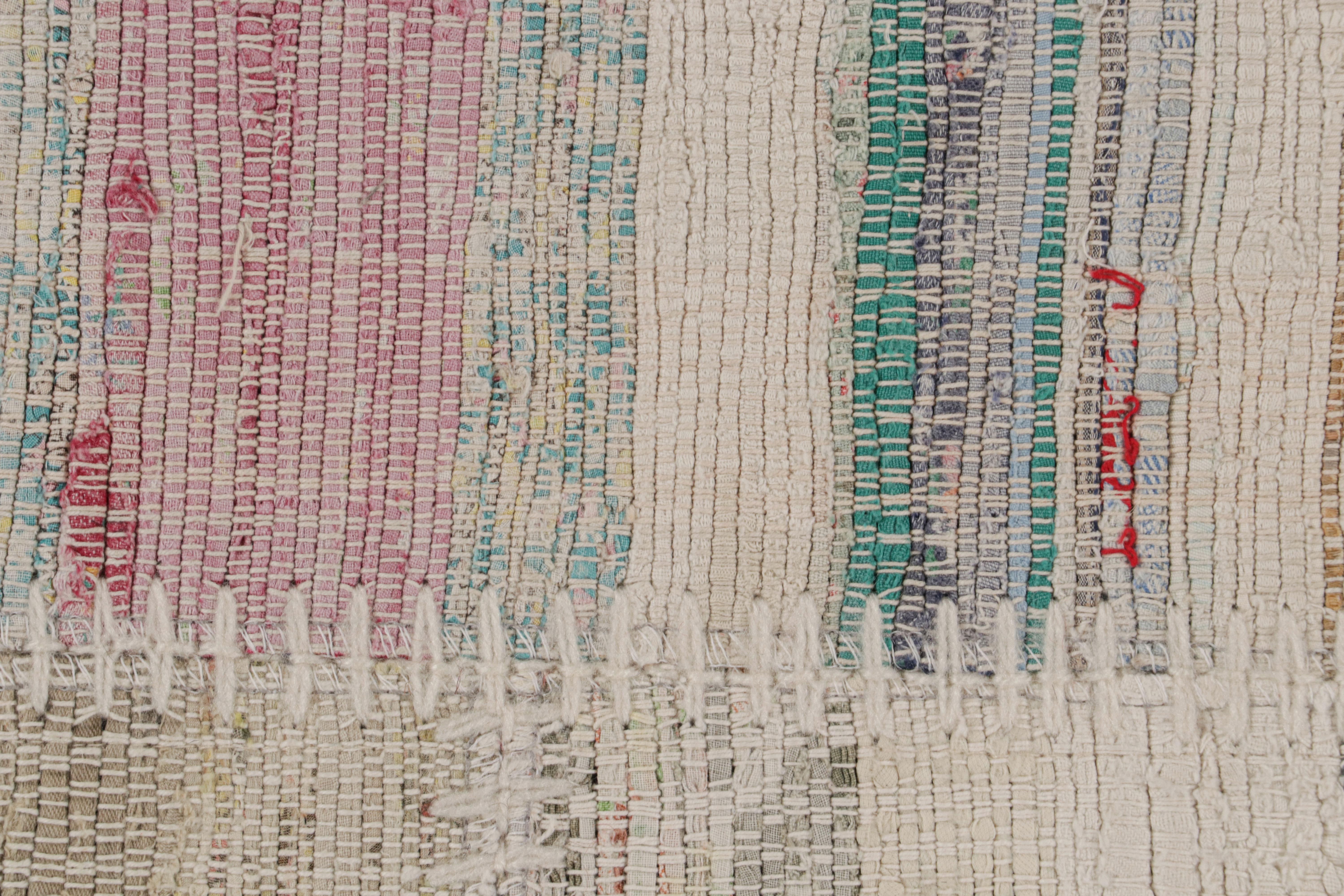 XXIe siècle et contemporain Tapis et tapis de couloir Kilim modernes patchwork à motif de rayures grises et multicolores en vente