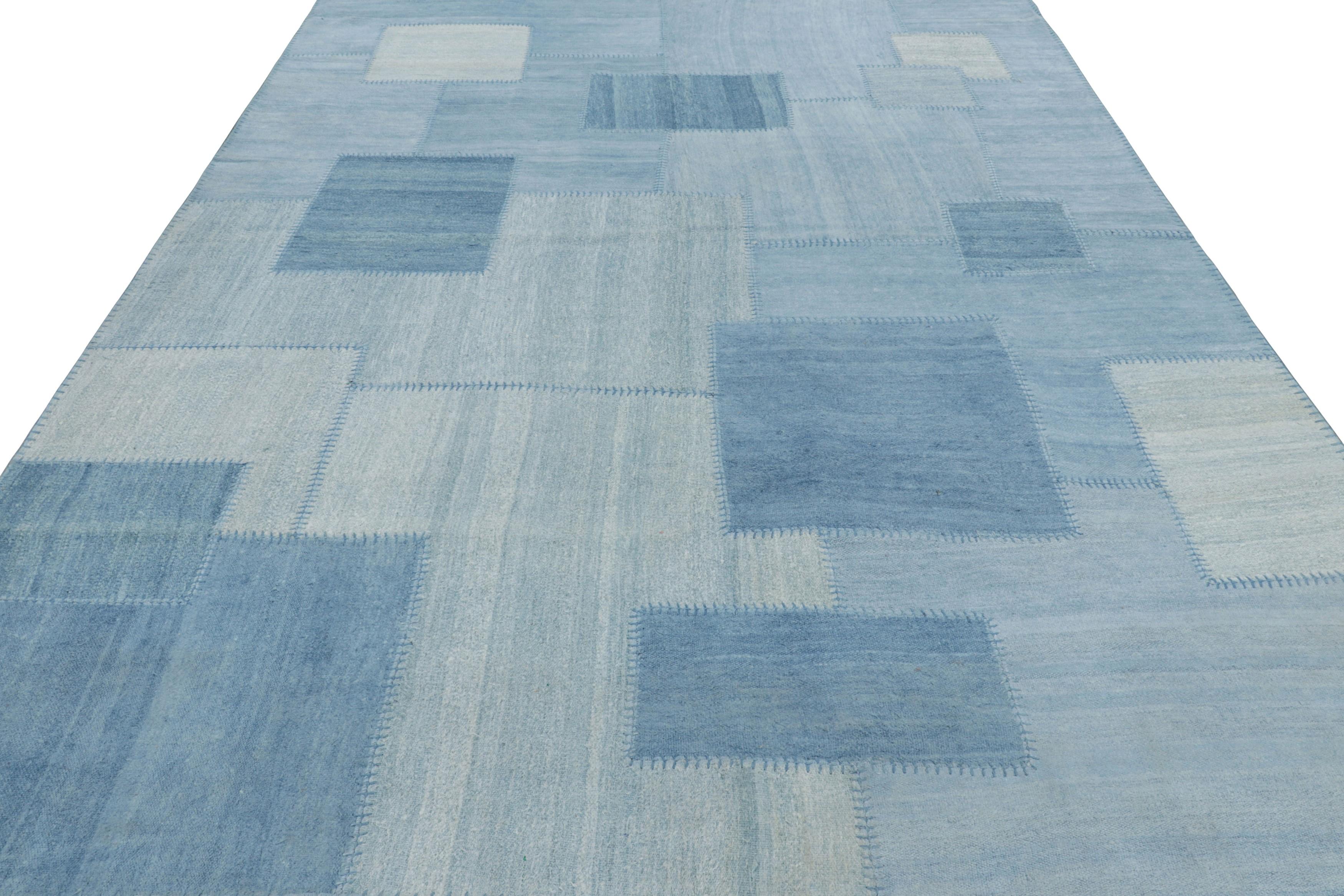 Moderno kilim patchwork de Rug & Kilim con motivos geométricos en azul claro en Nuevo estado para la venta en Long Island City, NY