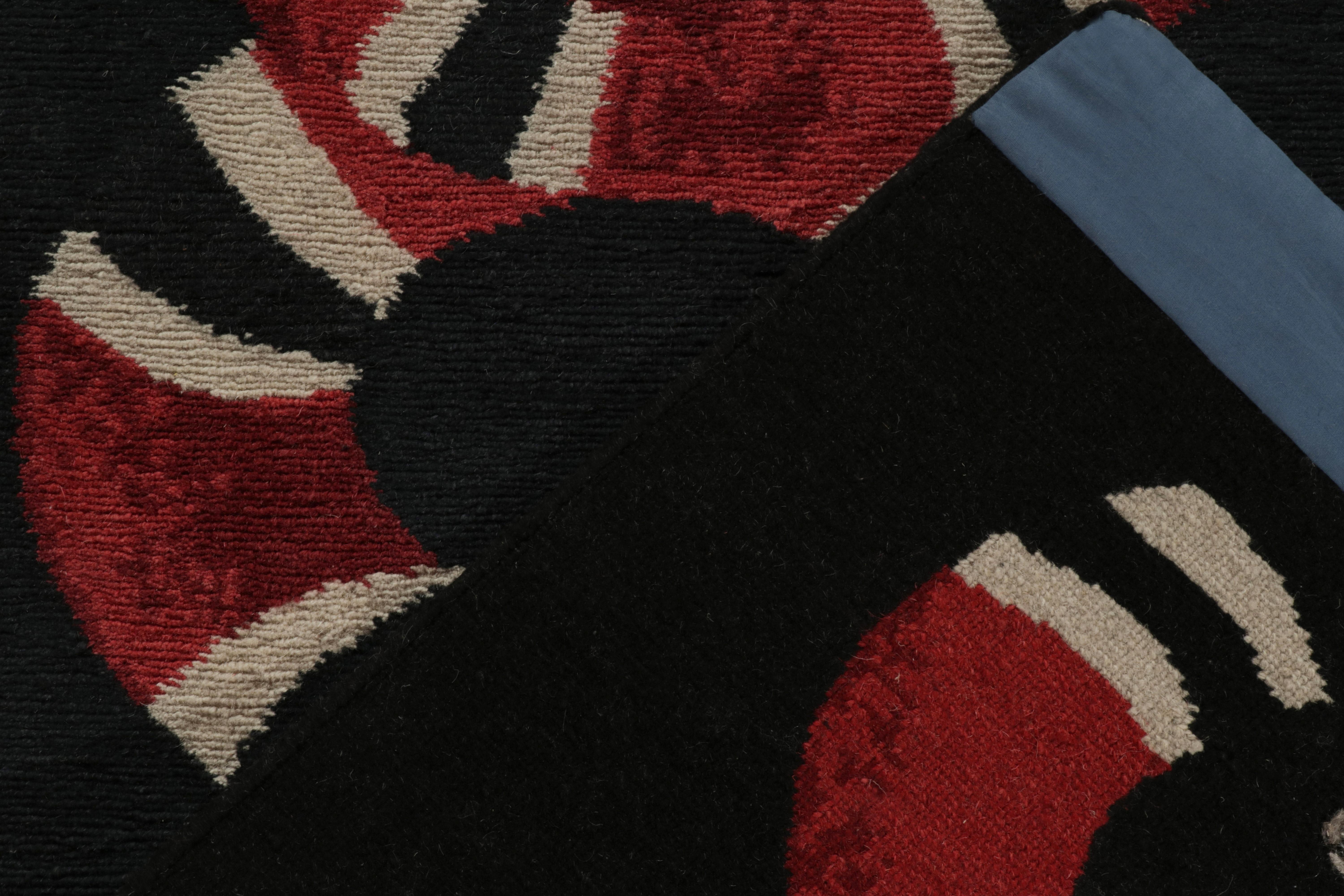 Moderner Bildteppich von Teppich & Kilims in Schwarz mit rotem und weißem Schlangenmuster (21. Jahrhundert und zeitgenössisch) im Angebot