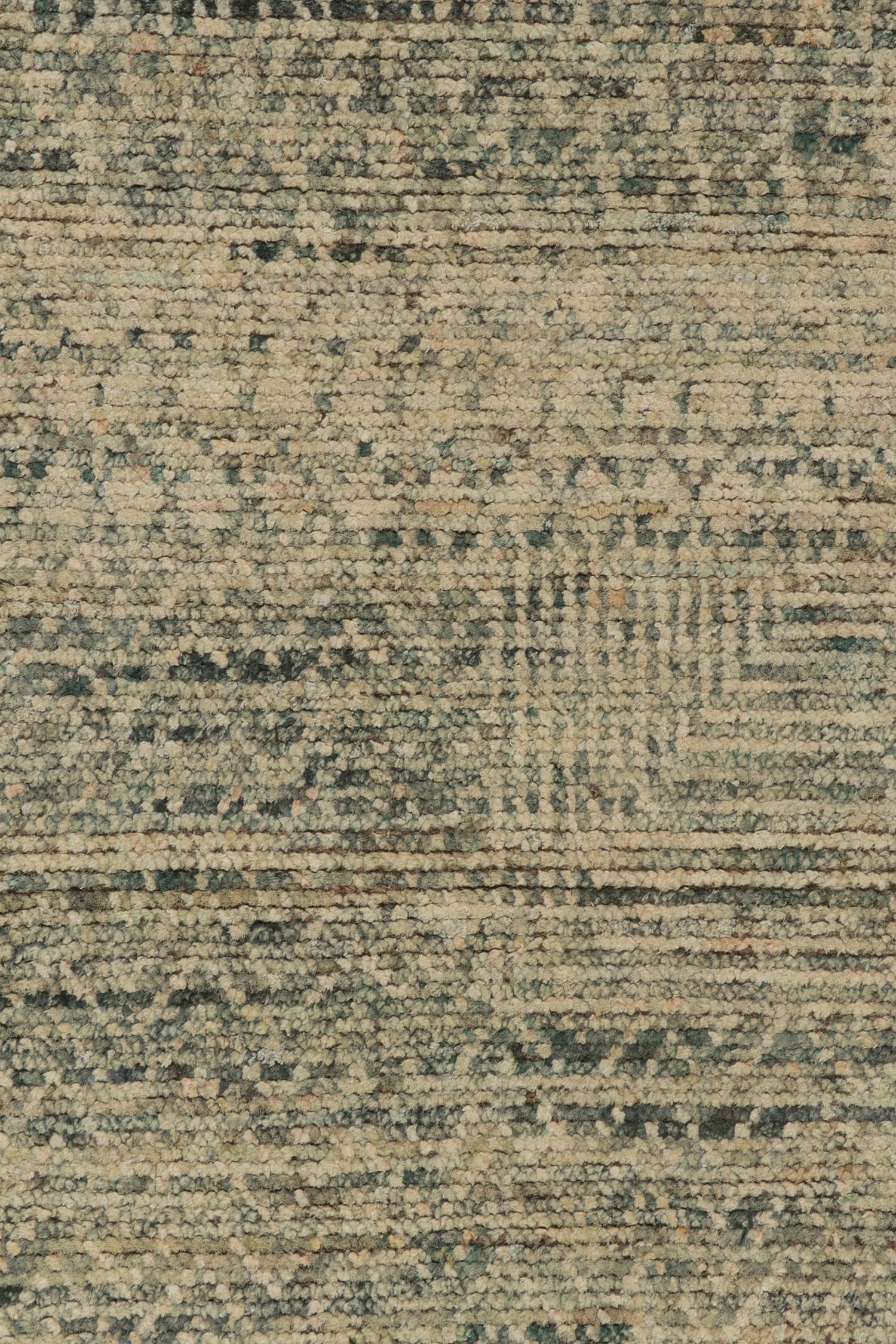 Moderner Teppich von Teppich & Kilims in einem blauen und beigefarbenen Striae, geometrische Muster