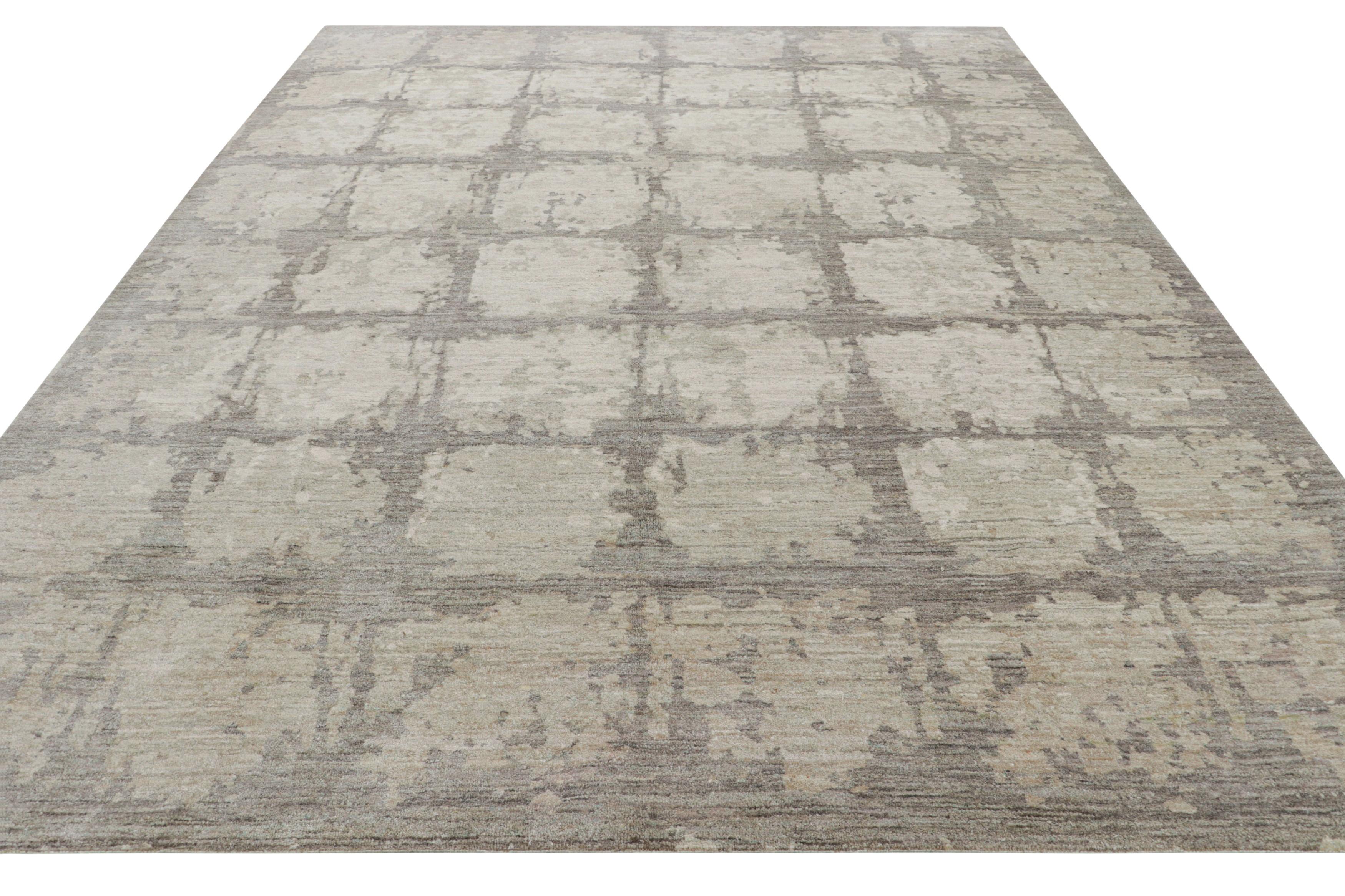 Noué à la main Rug & Kilim's Modern Rug in Beige and Gray with Abstract Geometric Patterns (tapis moderne beige et gris à motifs géométriques abstraits) en vente