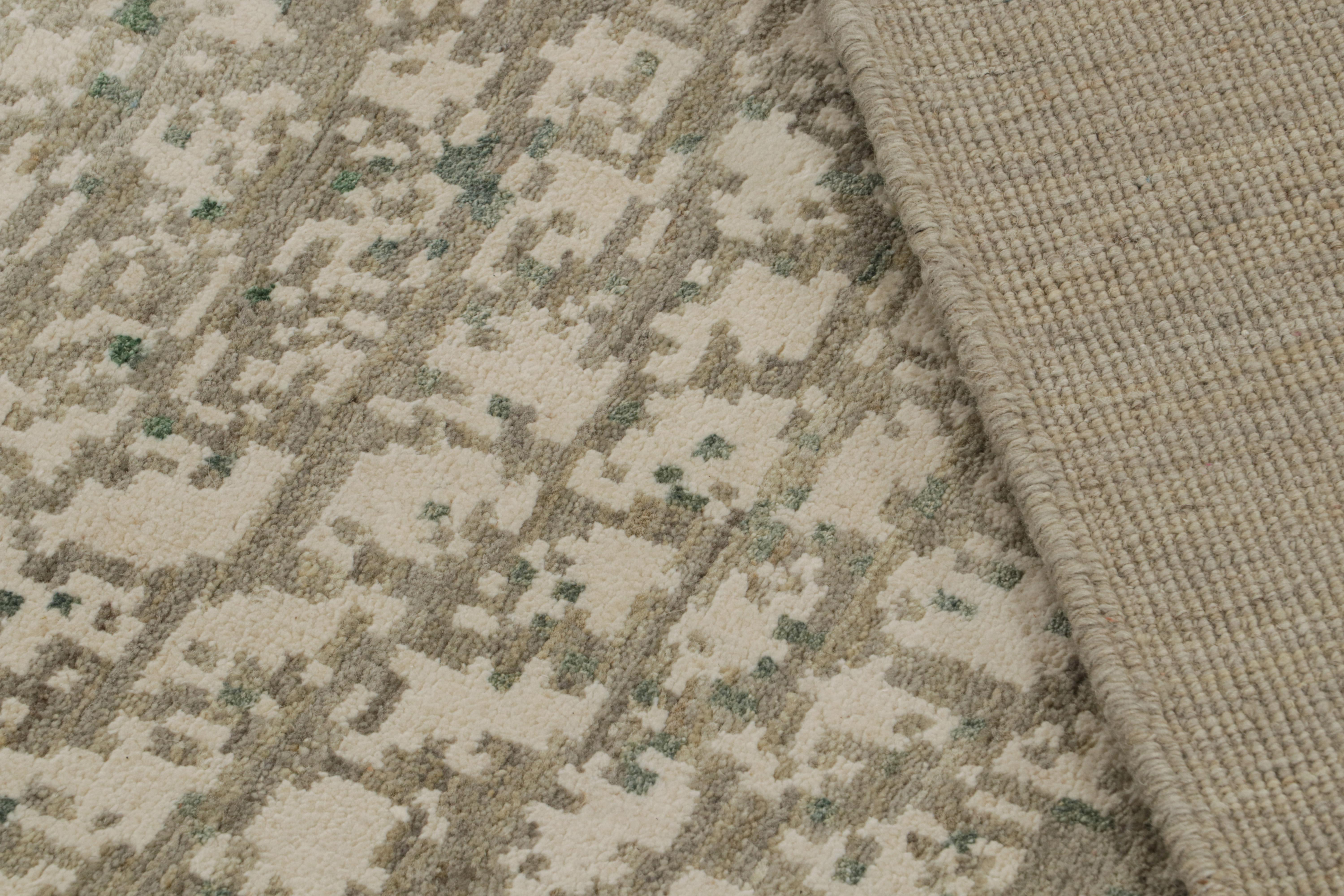 XXIe siècle et contemporain Rug & Kilim's Modern Rug in Beige and Gray, with Geometric Patterns (tapis moderne beige et gris à motifs géométriques) en vente