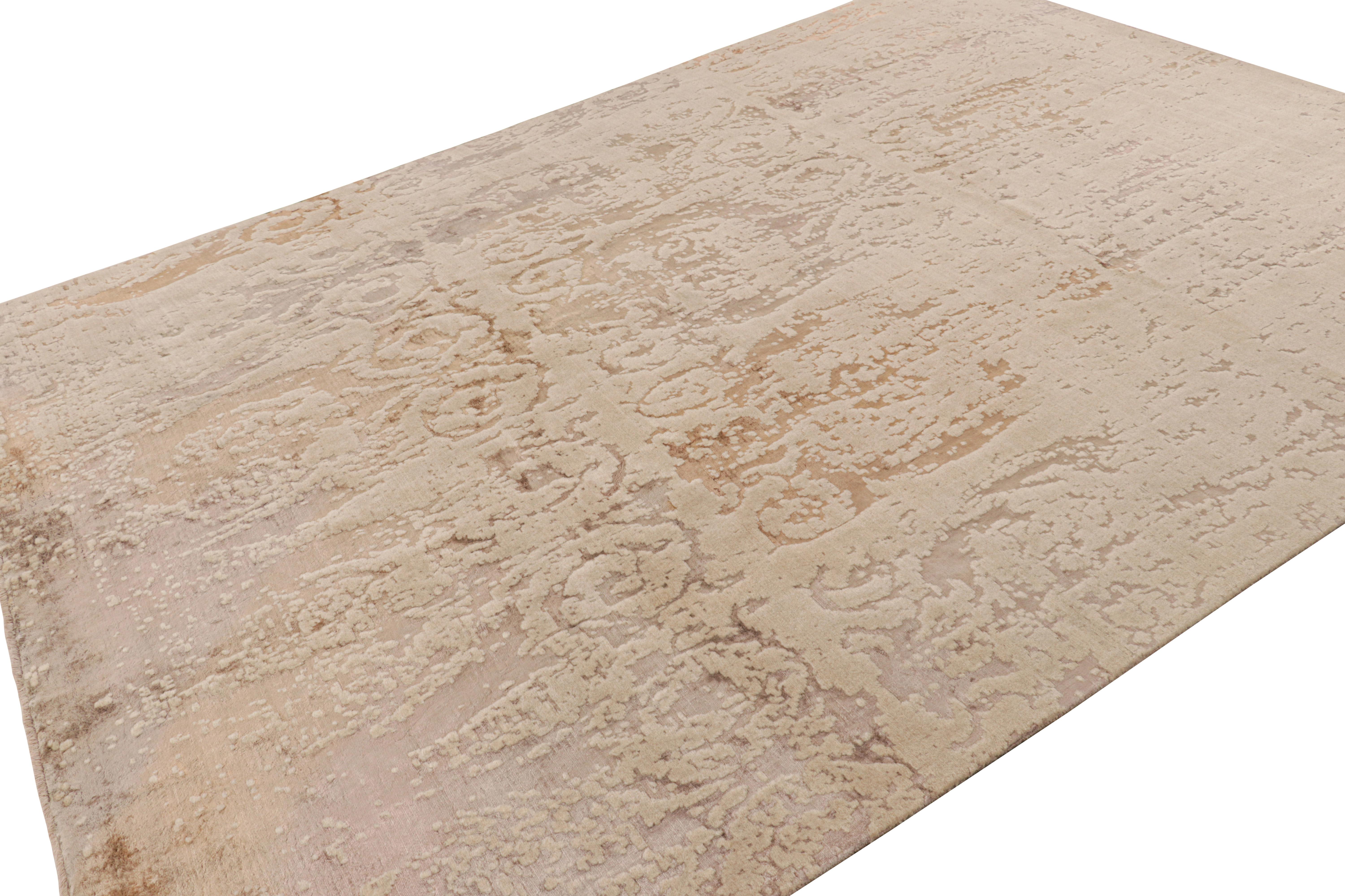Rug & Kilim's Modern Rug in Beige-Braun mit abstraktem All-Over-Muster (Türkisch) im Angebot