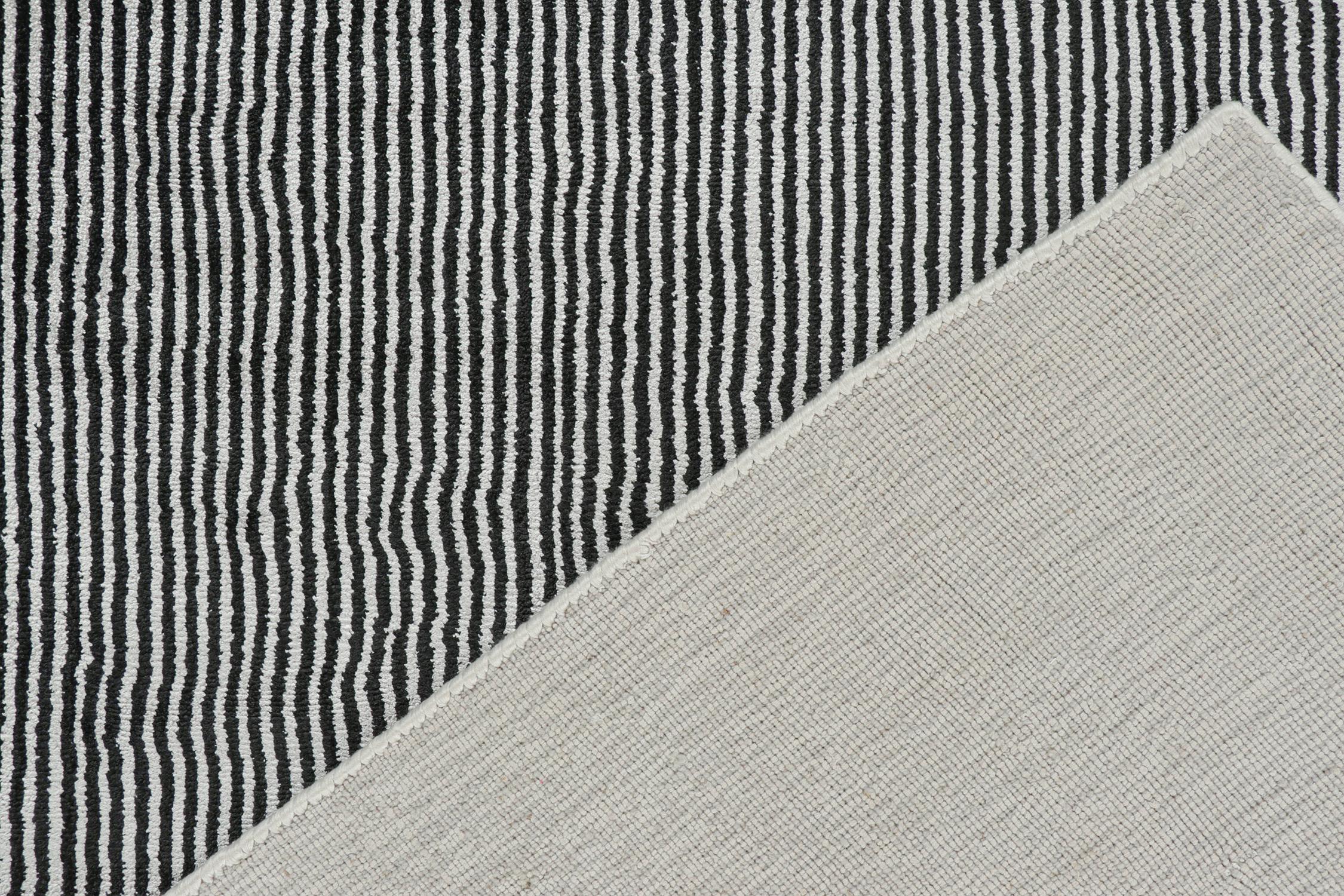 Silk Rug & Kilim’s Modern Rug in Black and White Geometric Patterns For Sale